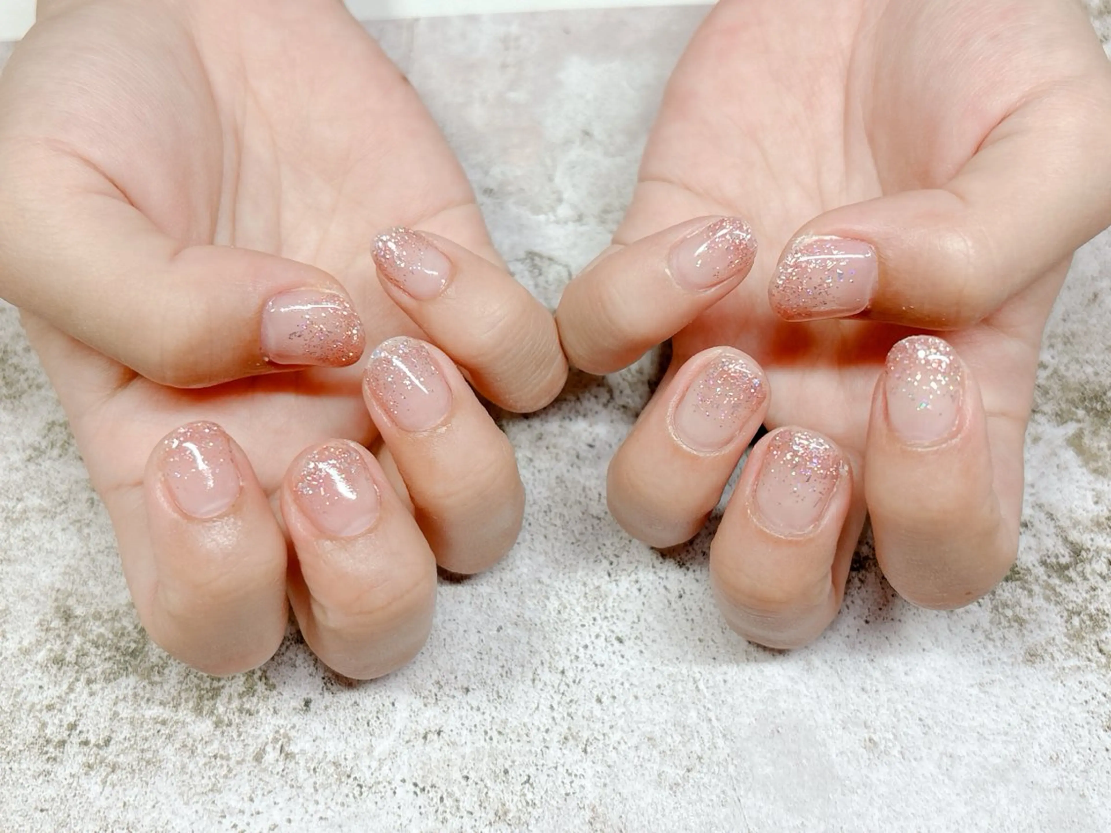 ネイル ハンドネイル パッチリオメメ Lianaのネイルデザイン