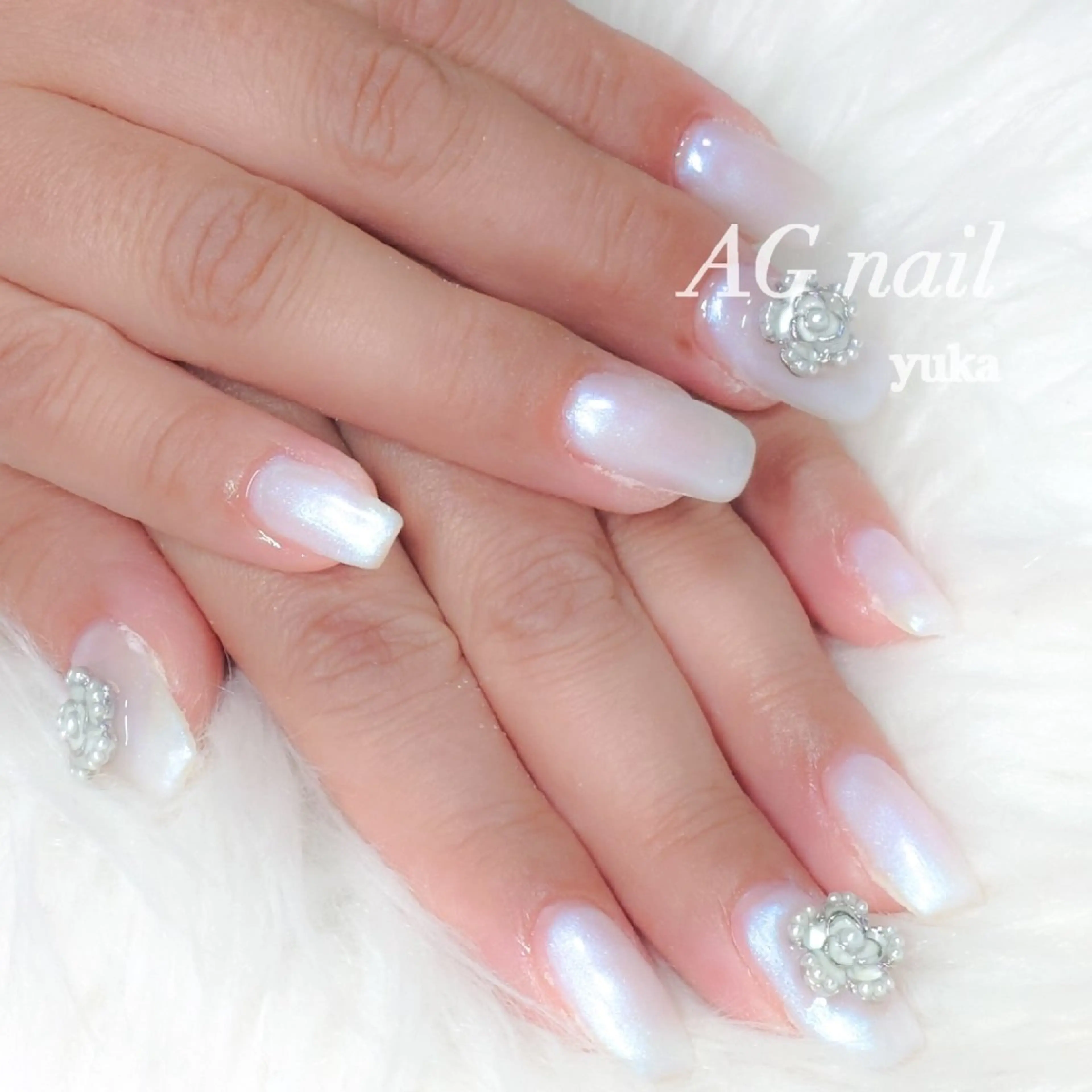 ネイル ホワイト ハンドネイル AGnail 富永  /オフ込みフィルインのネイルデザイン
