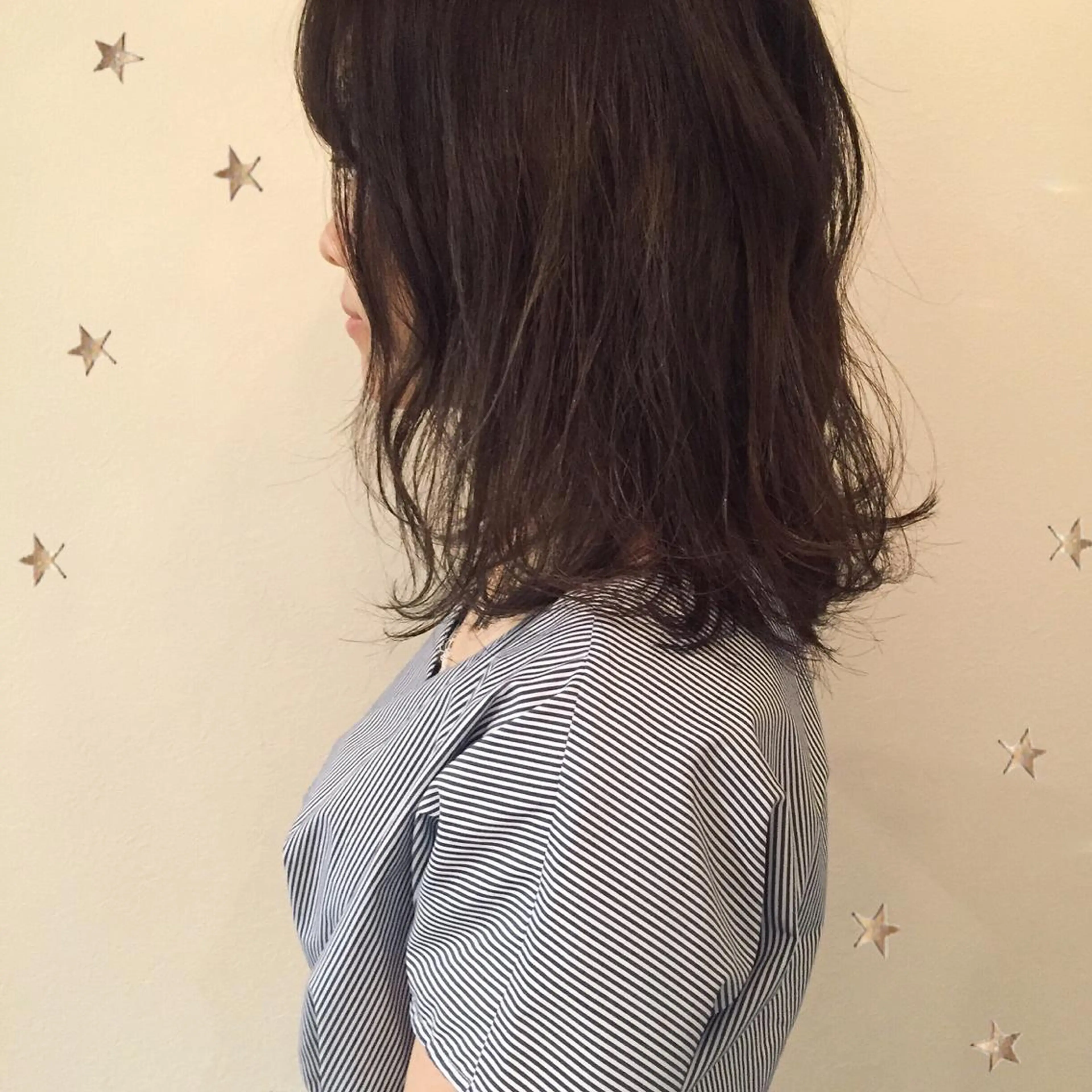 ミディアム 市川 千夏のヘアスタイル