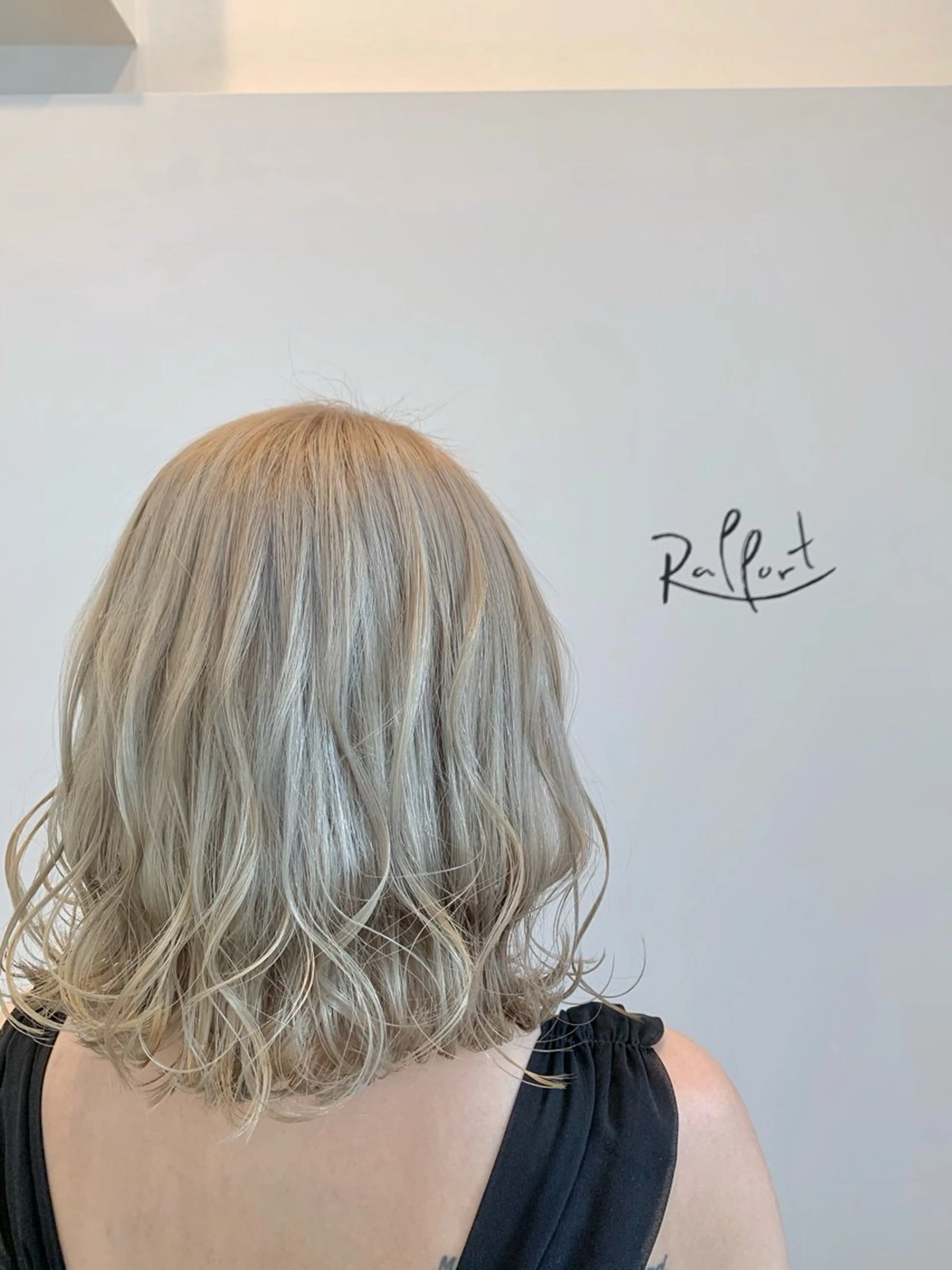 セミロング カラー Rapport ラポールのヘアスタイル