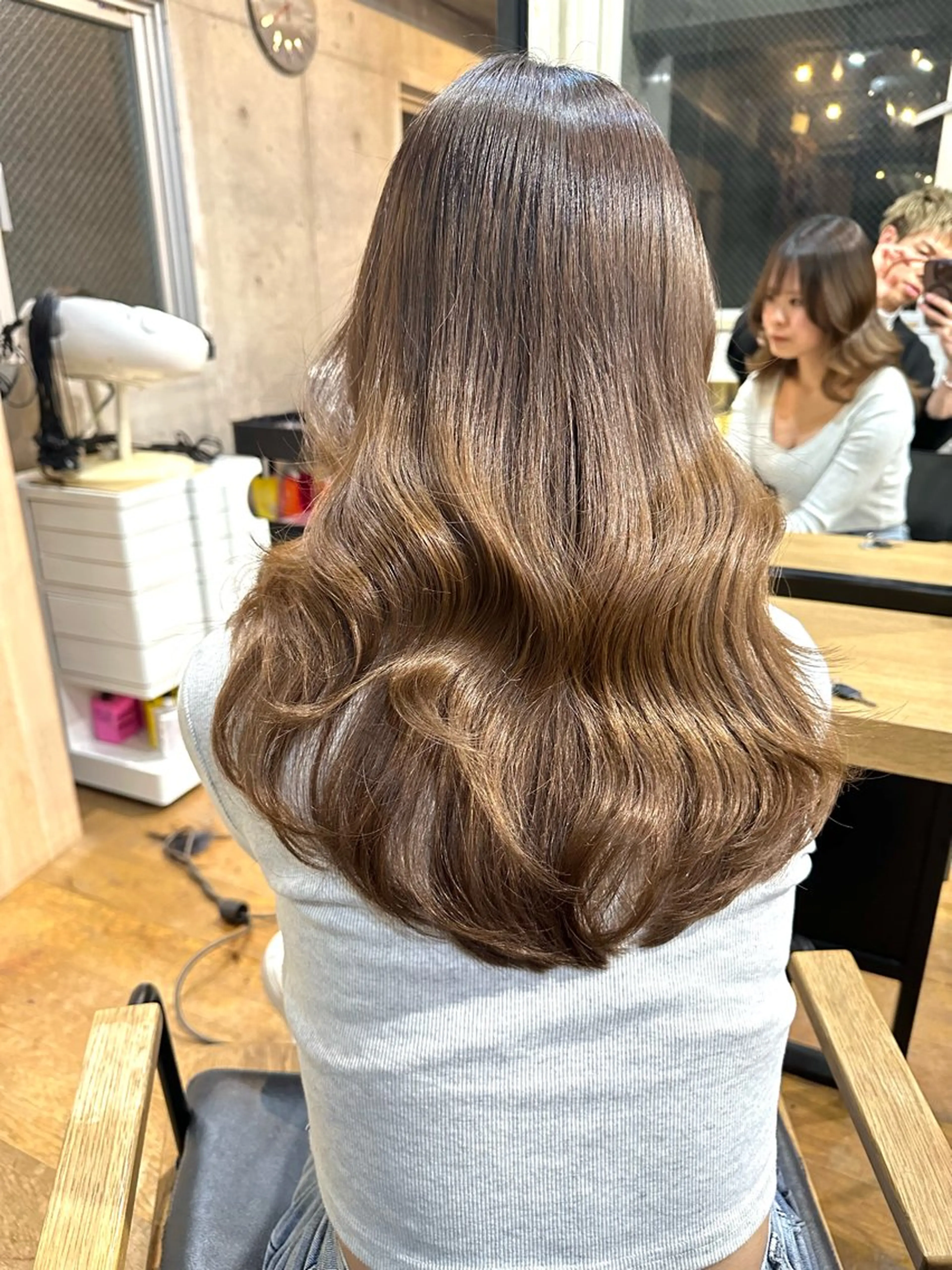 ロング 顔まわりレイヤー 顔周りカット 髪質改善 韓国風ヘア レイヤーカット DAIKIベージュ 🍂レイヤーカットのヘアスタイル