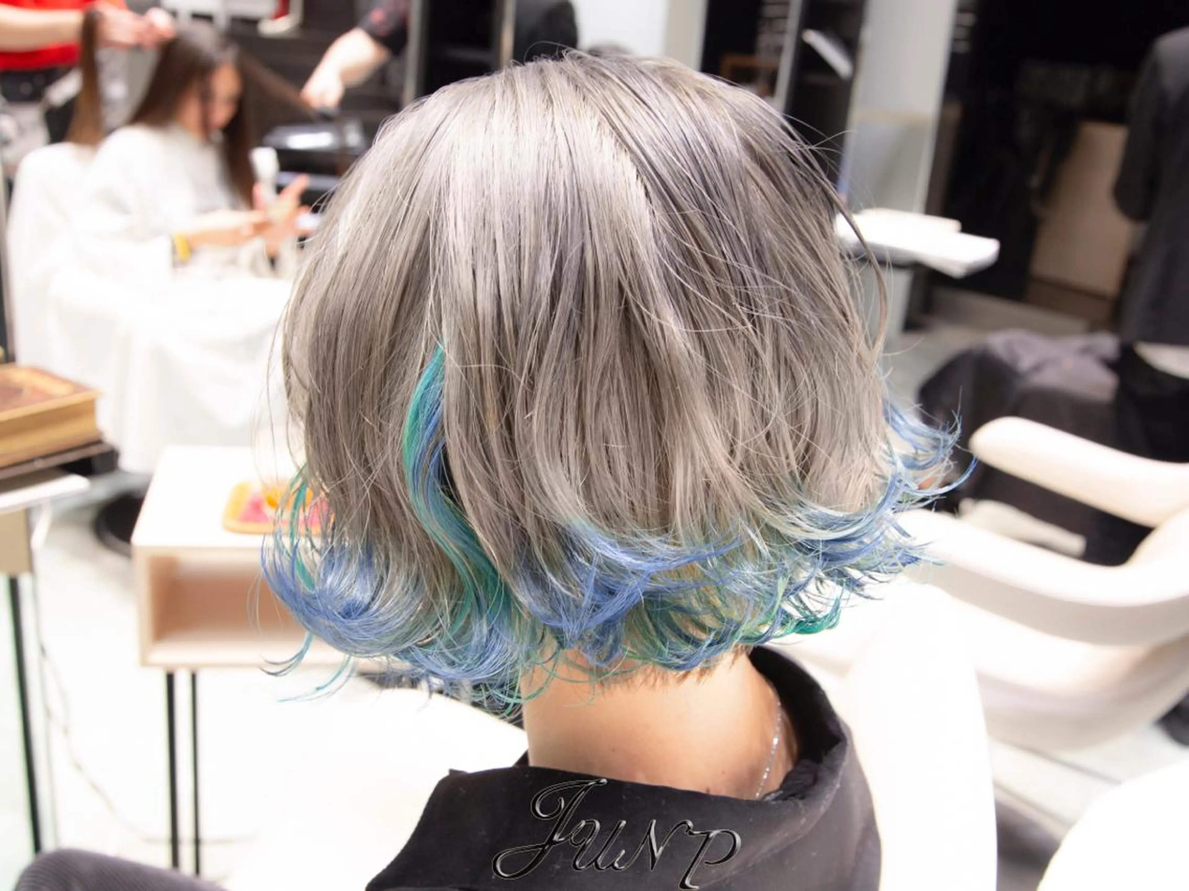 ショート カラー Re:ta Hair 飯田淳平のヘアスタイル
