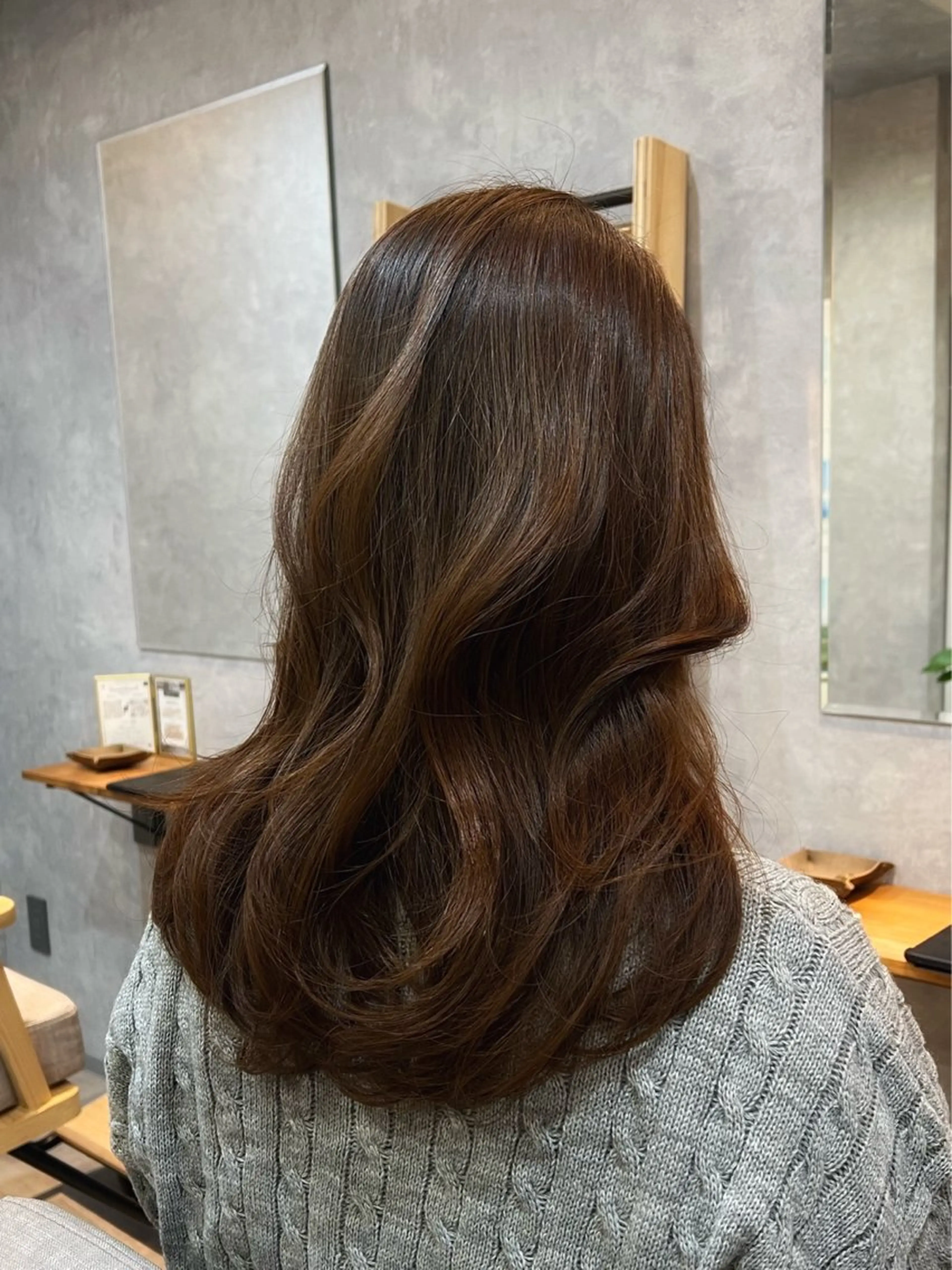 ロング カラー 中村 ひなたのヘアスタイル
