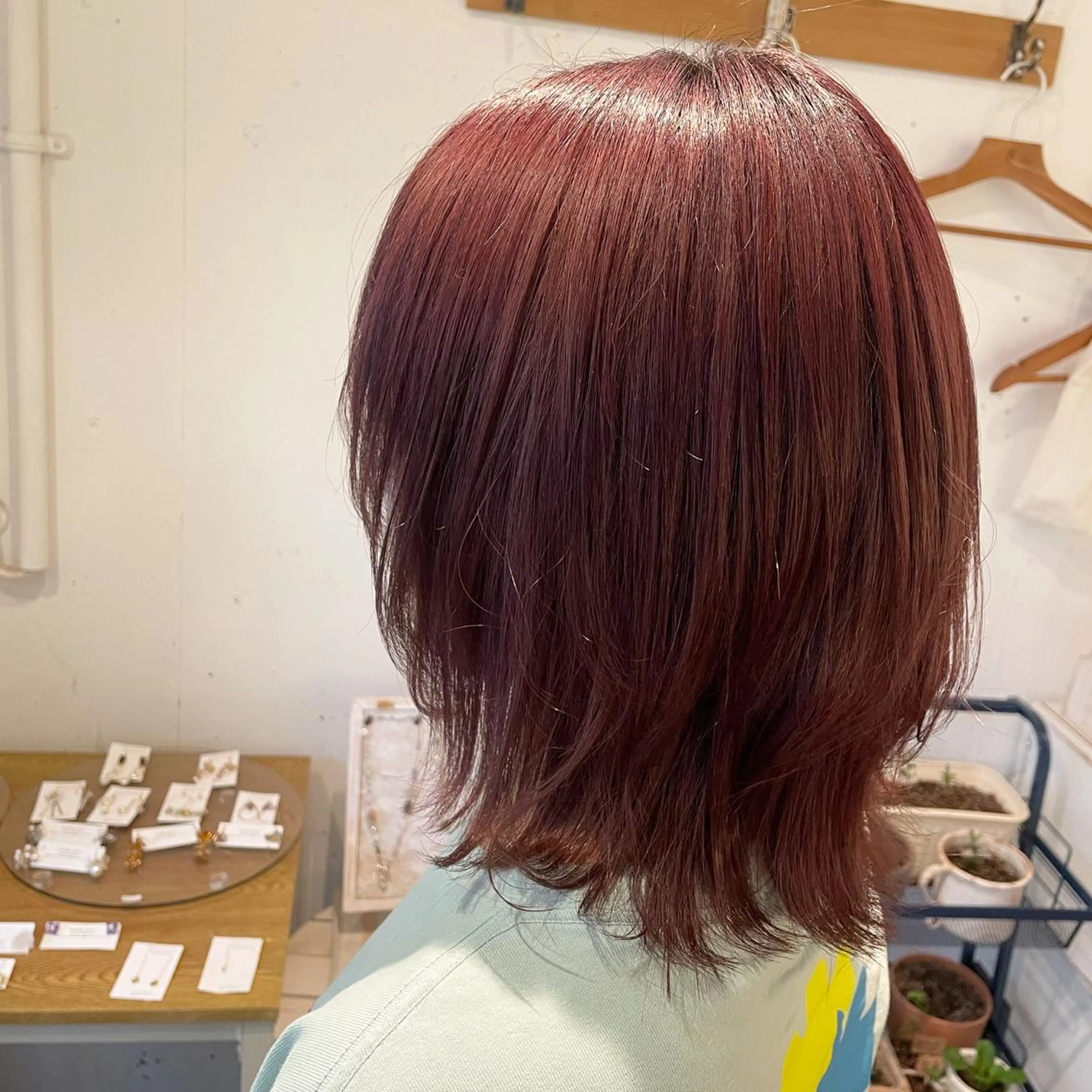 ミディアム カラー ヘアアレンジ ヘアカラー 鴫原 亜弥のヘアスタイル