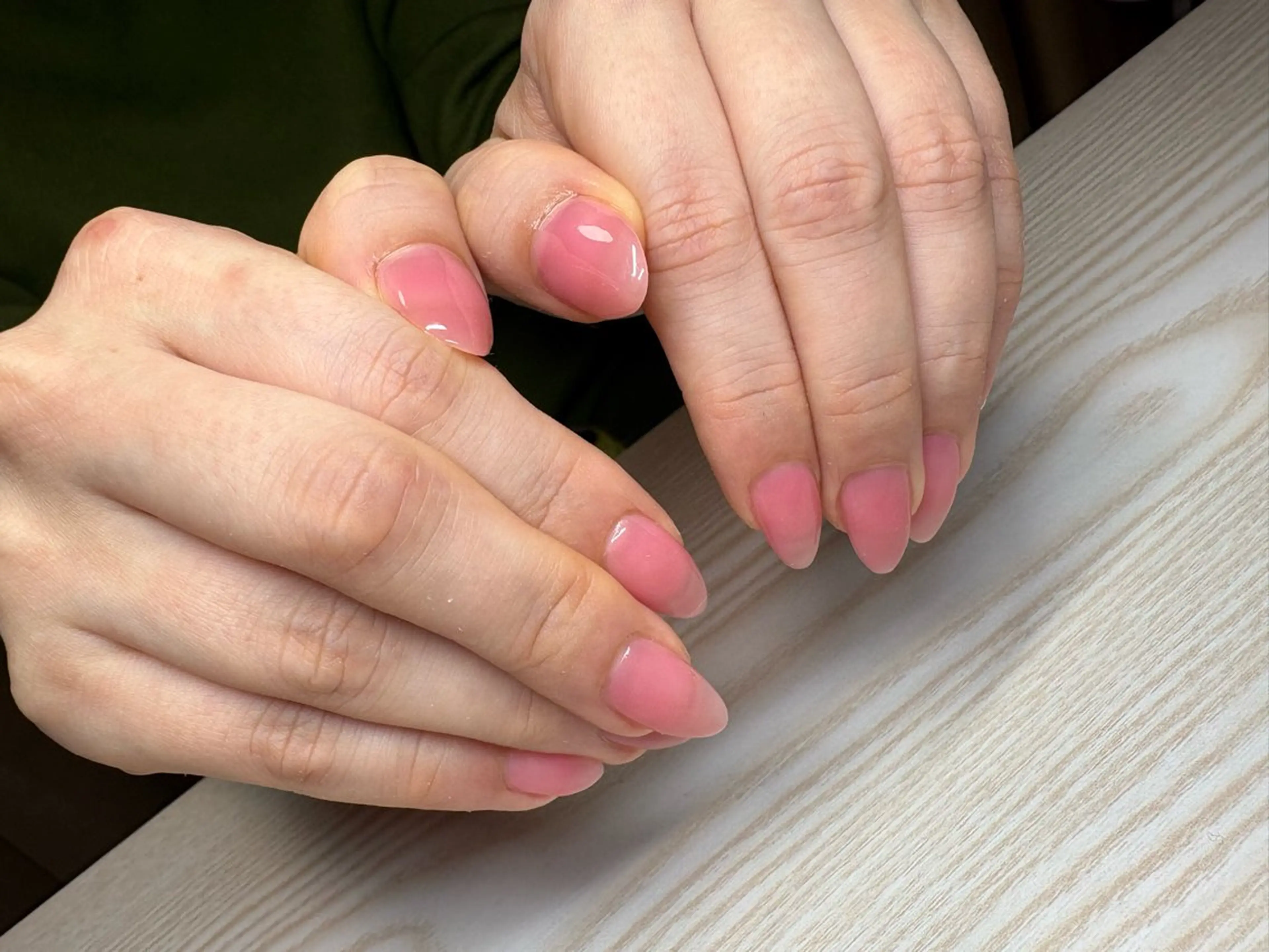 ミディアム ハンドネイル Miru 福岡店のネイルデザイン