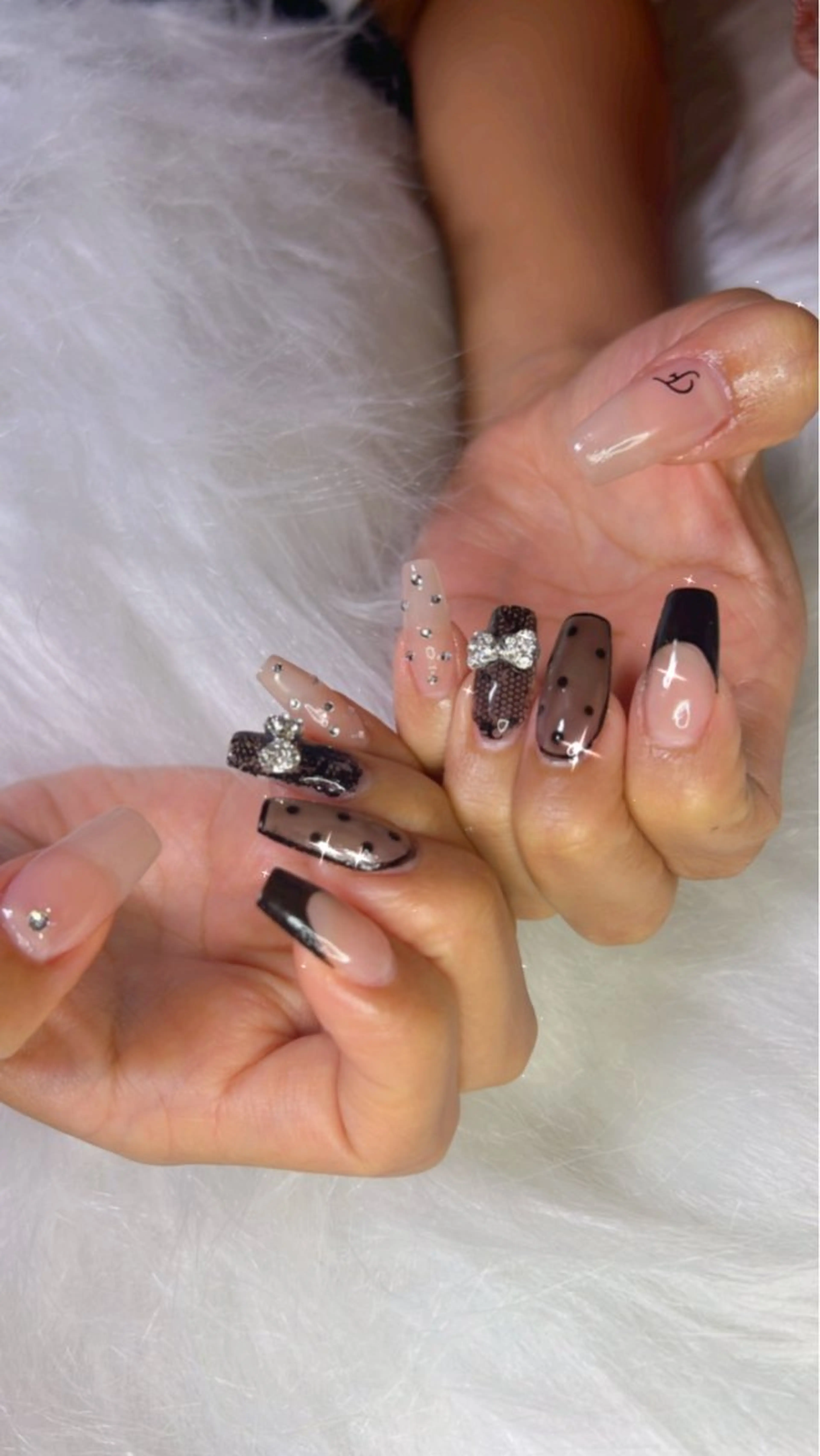 【オフ有】ハンドネイル💅チップスカルプ‼️パーツ付け放題💎 持ち込みデザイン可⭕️の写真