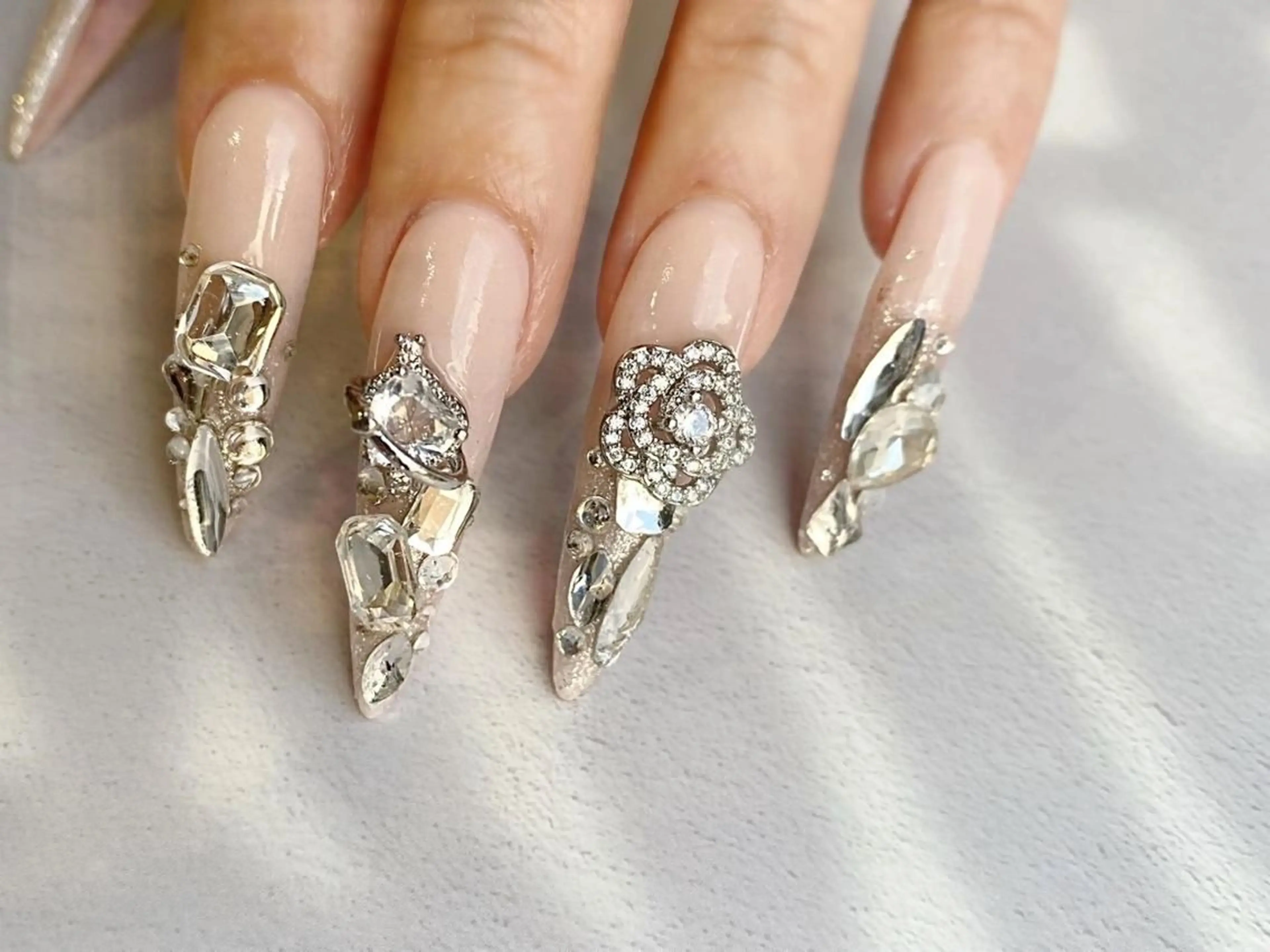 ネイル ハンドネイル 岡矢joieange 心斎橋店のネイルデザイン