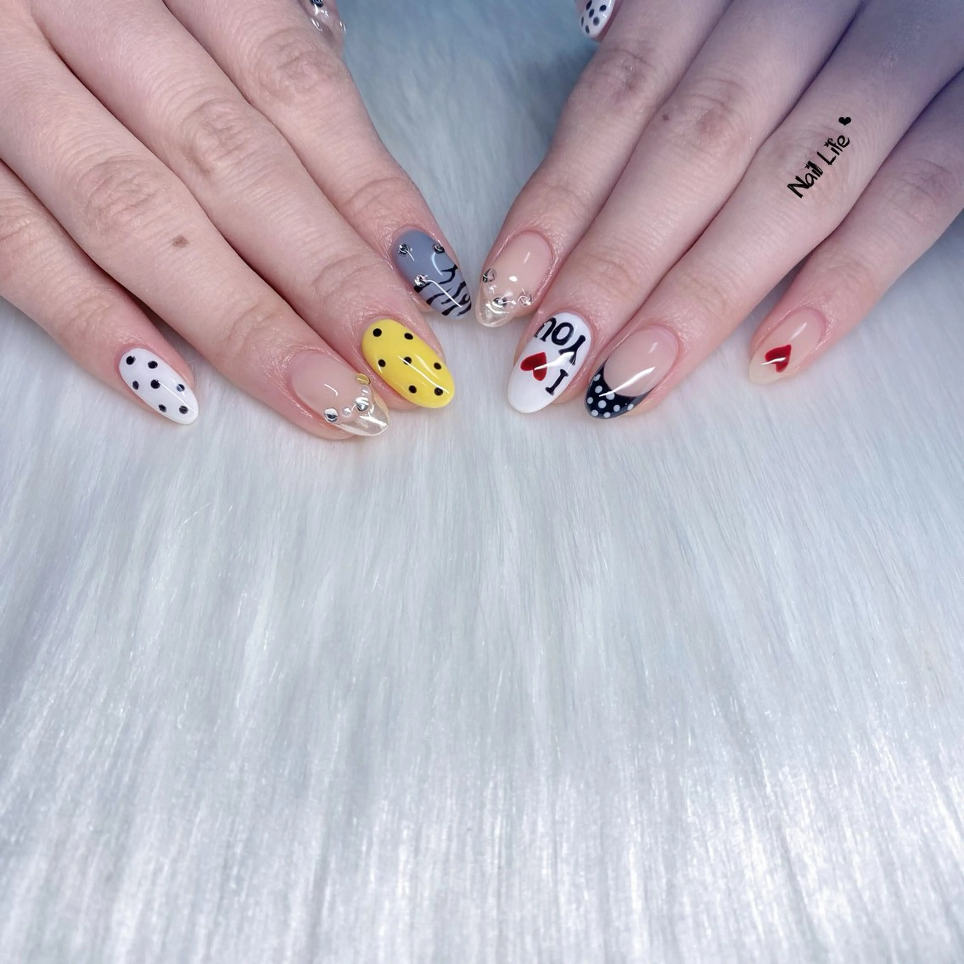 ネイル アートネイル バレンタイン Nail Lifeのネイルデザイン