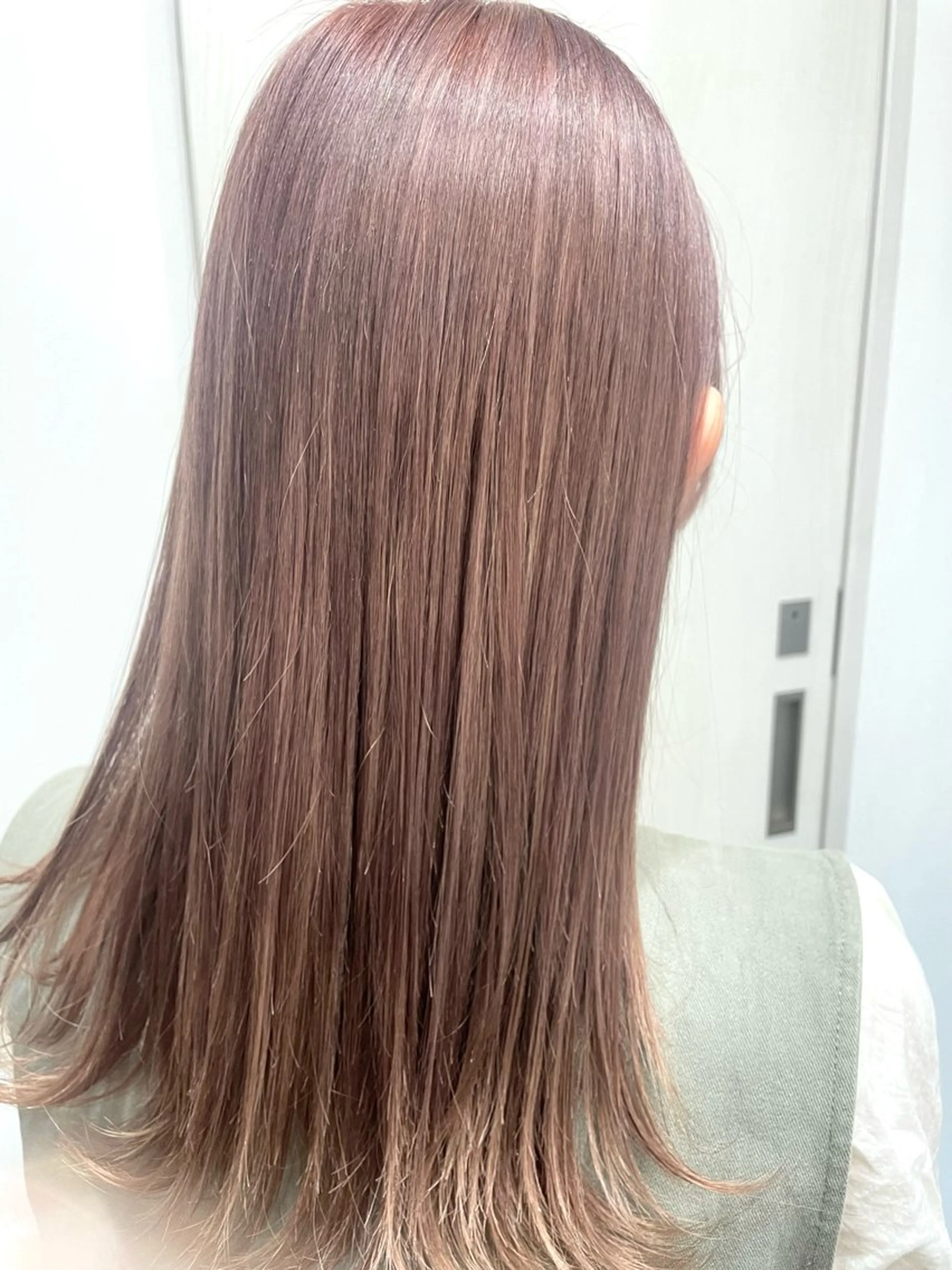 セミロング カラー ピンクカラー 🦋春山 さとみ🦋のヘアスタイル