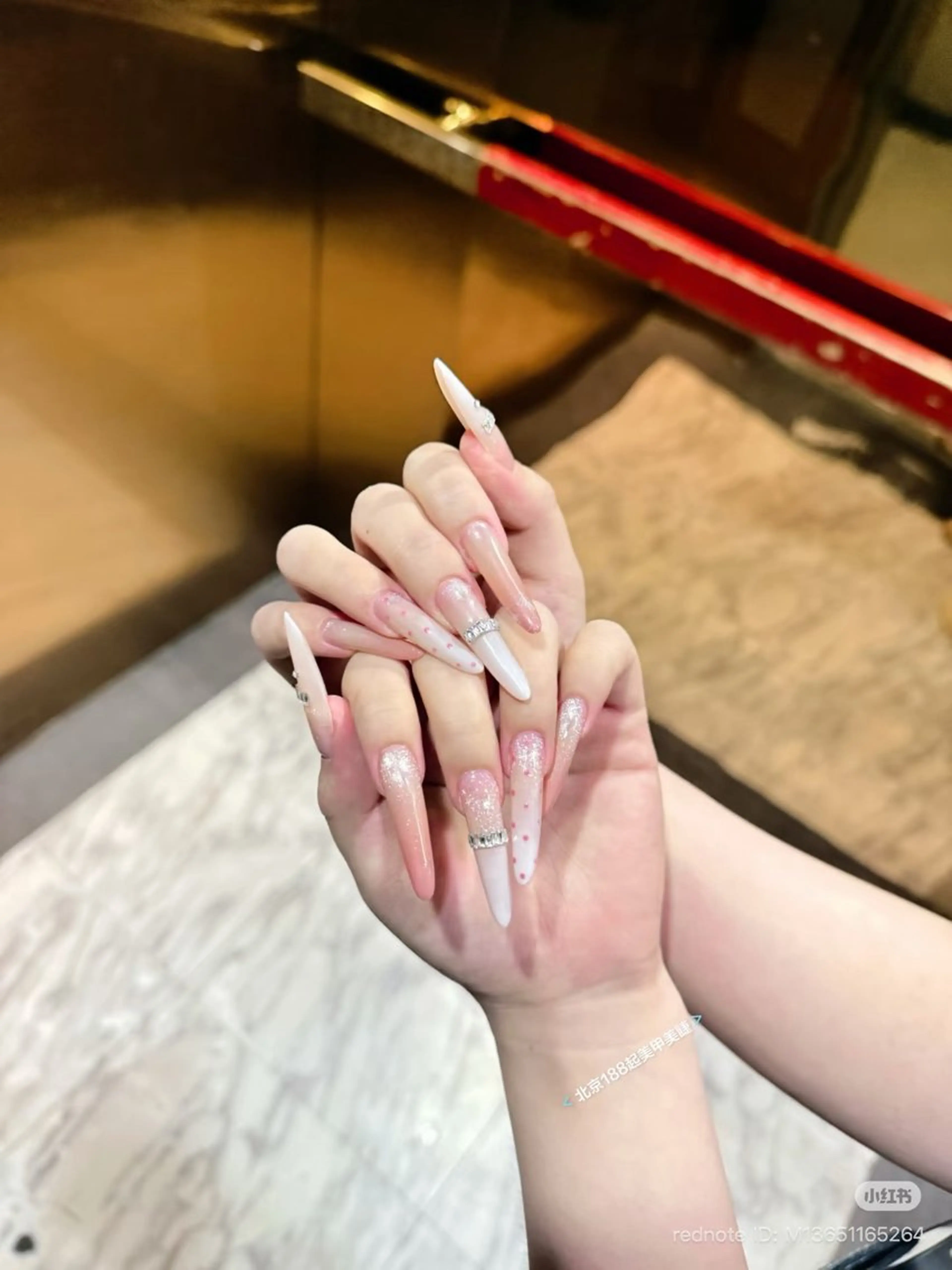 ネイル フレンチネイル キラキラネイル 韓国ネイル シンプルネイル ワンホンネイル ハンドネイル MEI Nailのネイルデザイン