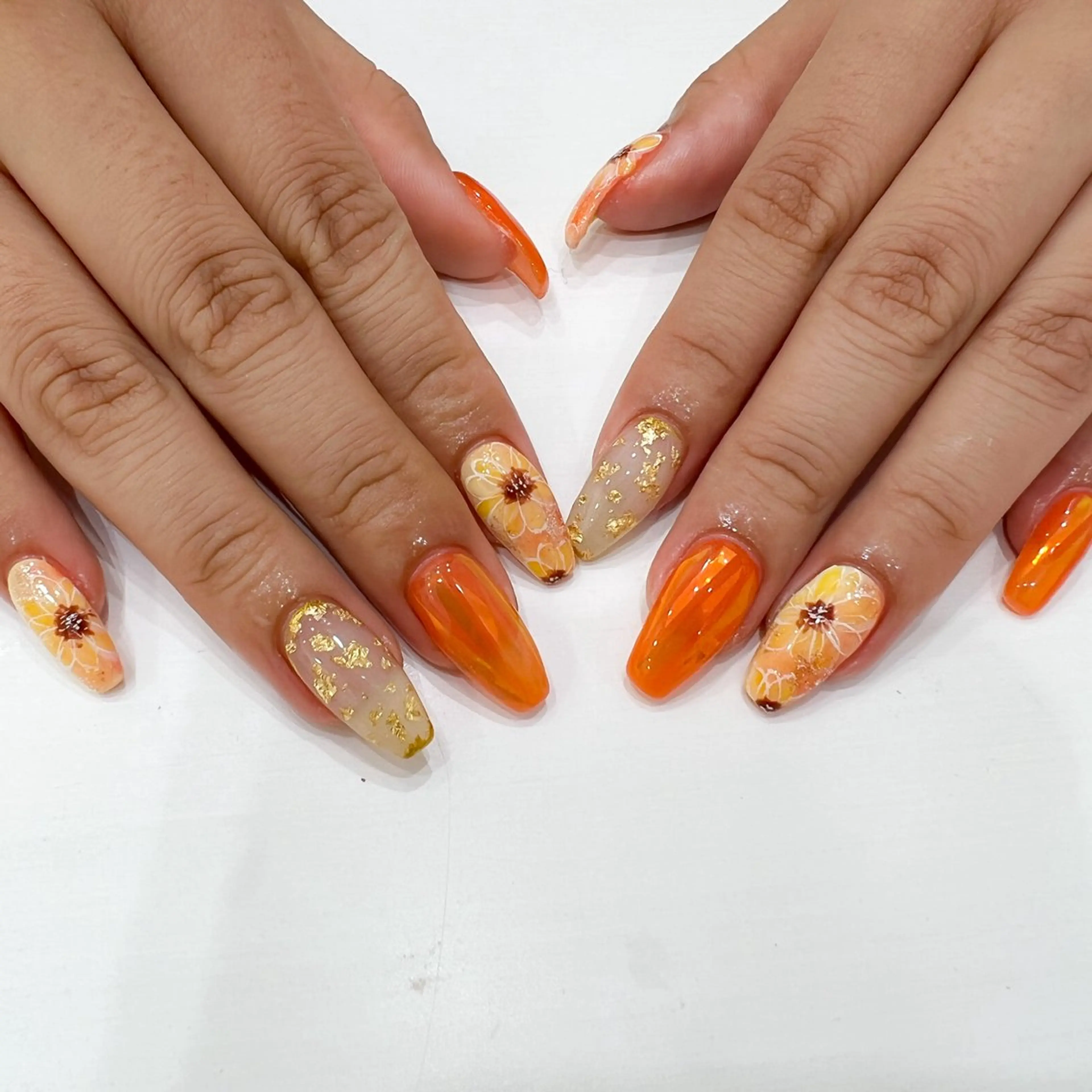 ネイル ✨絶対に褒められる 店長"Momonaのネイルデザイン