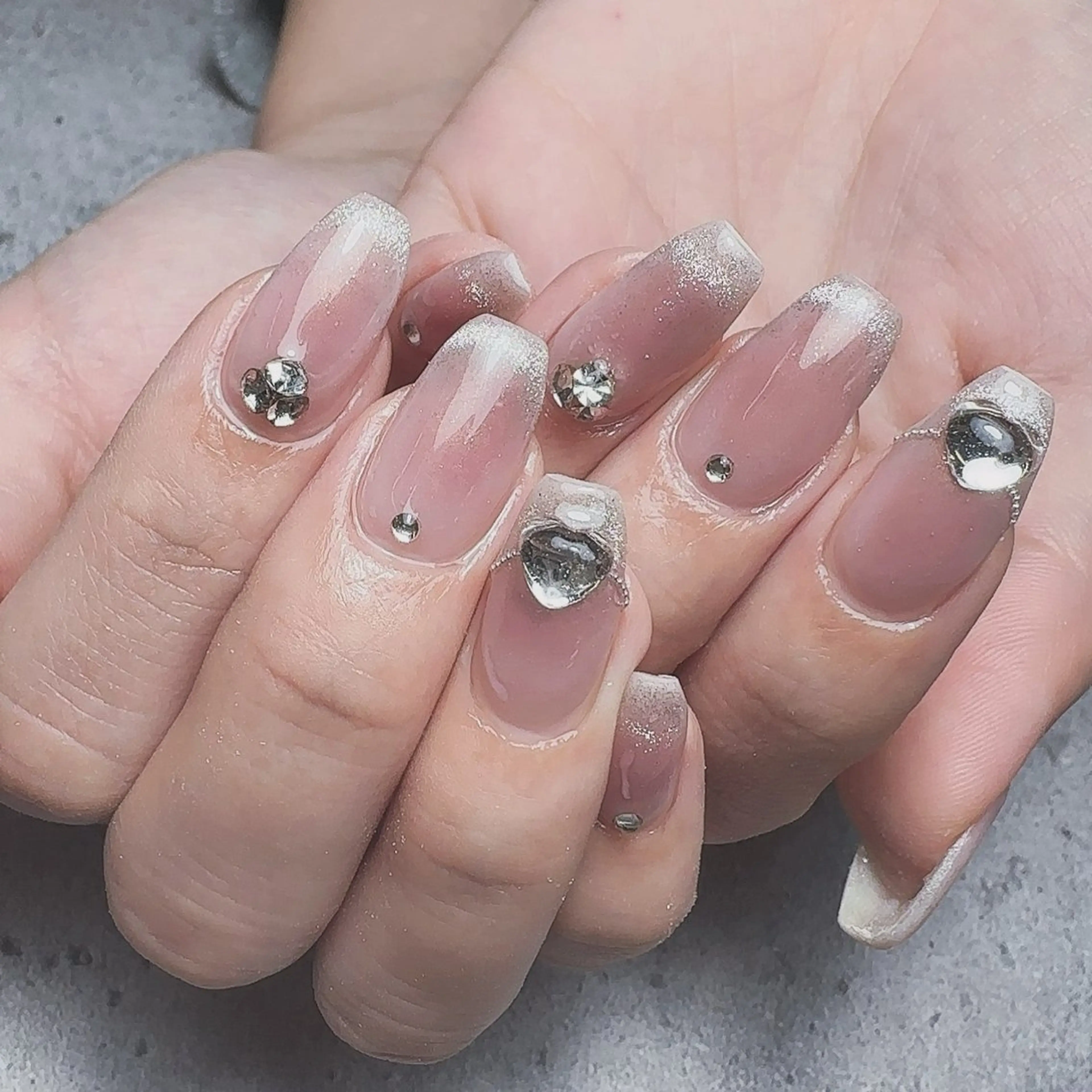 ネイル アートネイル 入学式 卒業式 ハート マグネットネイル ハンドネイル Nailsalon Mimiy..♡のネイルデザイン