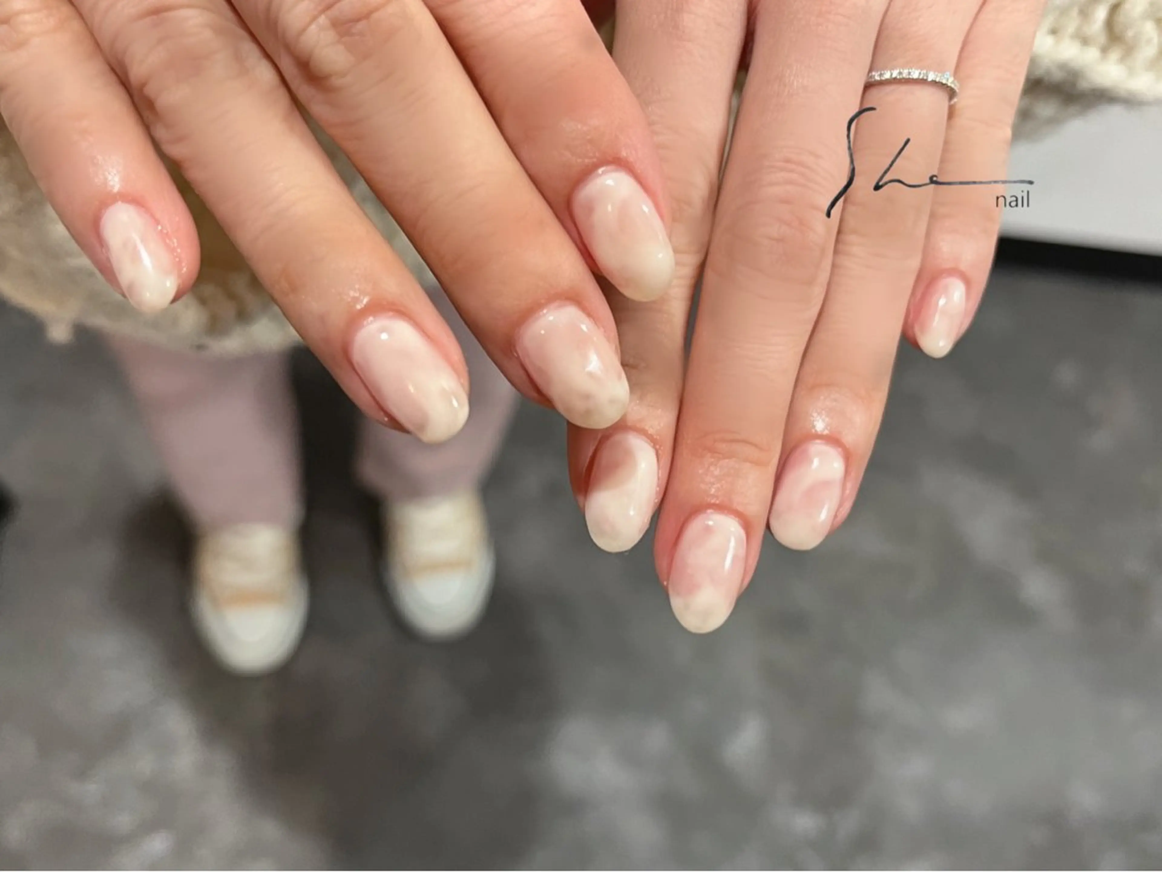 ネイル ニュアンスネイル ワンカラーネイル SHE adusaのネイルデザイン