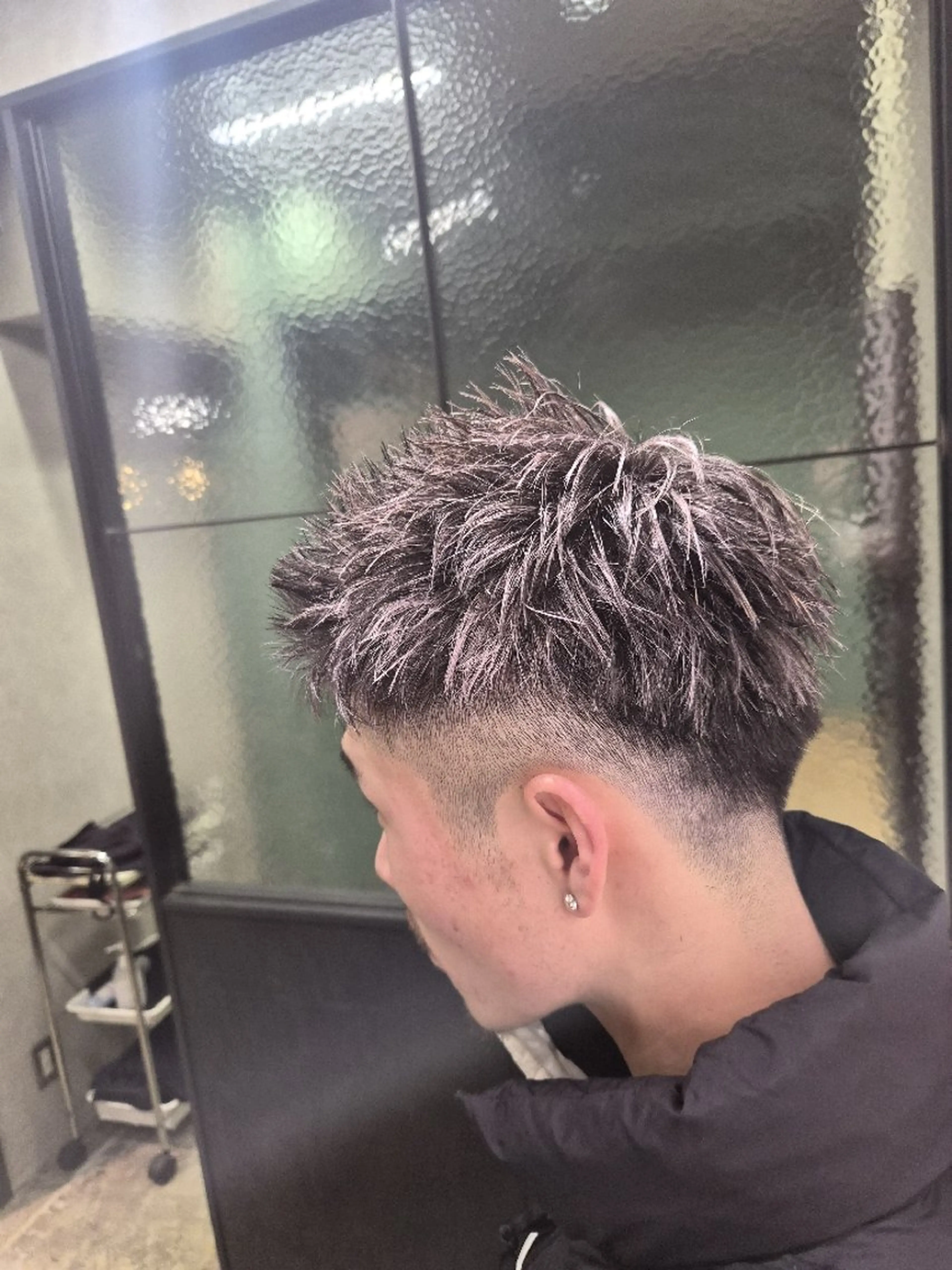 メンズ カラー カット ヘアカラー 特殊パーマ 片山恭兵のヘアスタイル