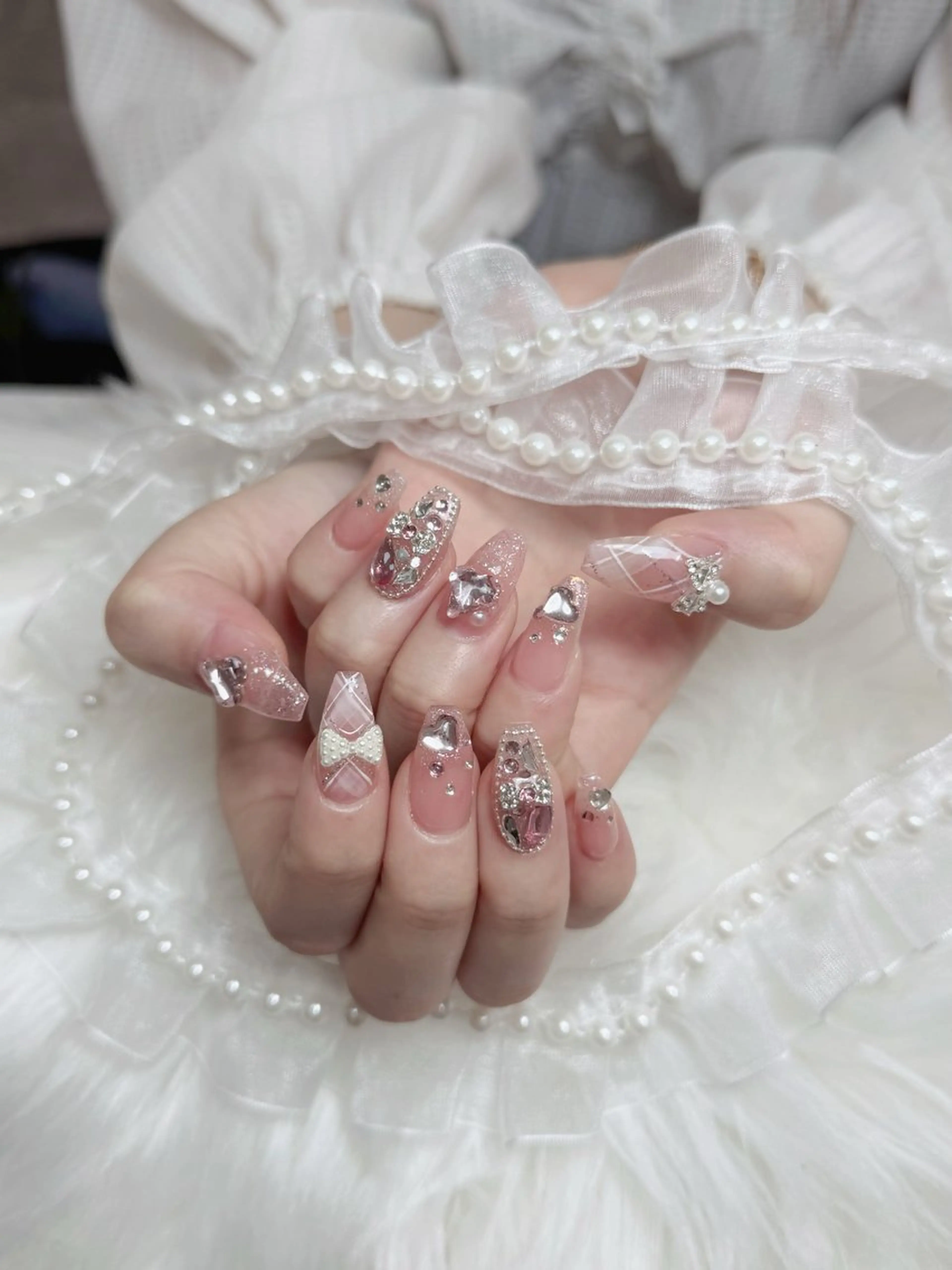 ネイル フレンチネイル ジェルネイル キラキラネイル 韓国ネイル マグネットネイル Julli NailStudioのネイルデザイン