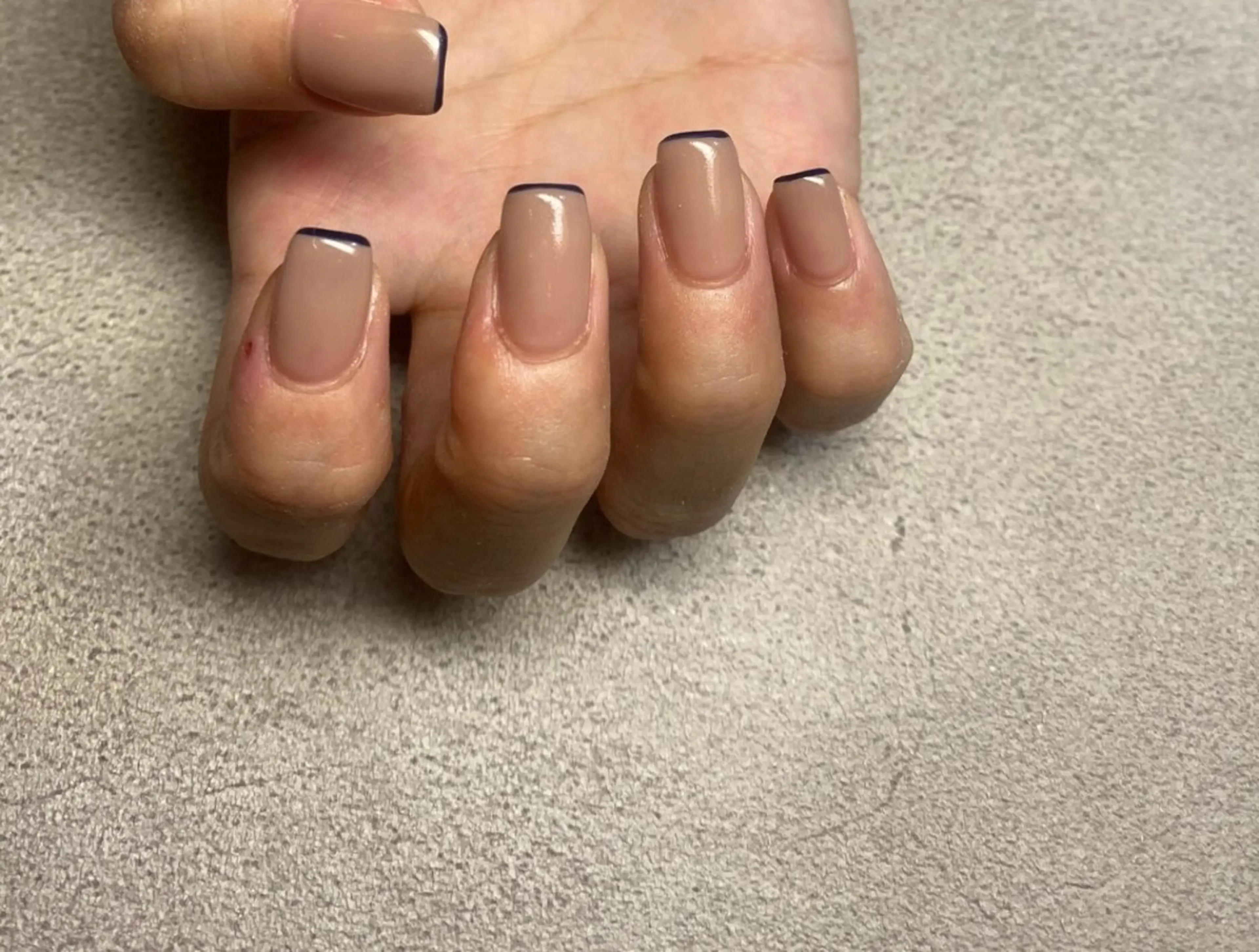 ネイル フレンチネイル ネイビー オフィスネイル 矢場町3分Mai🎨 似合わせカラー調合のネイルデザイン