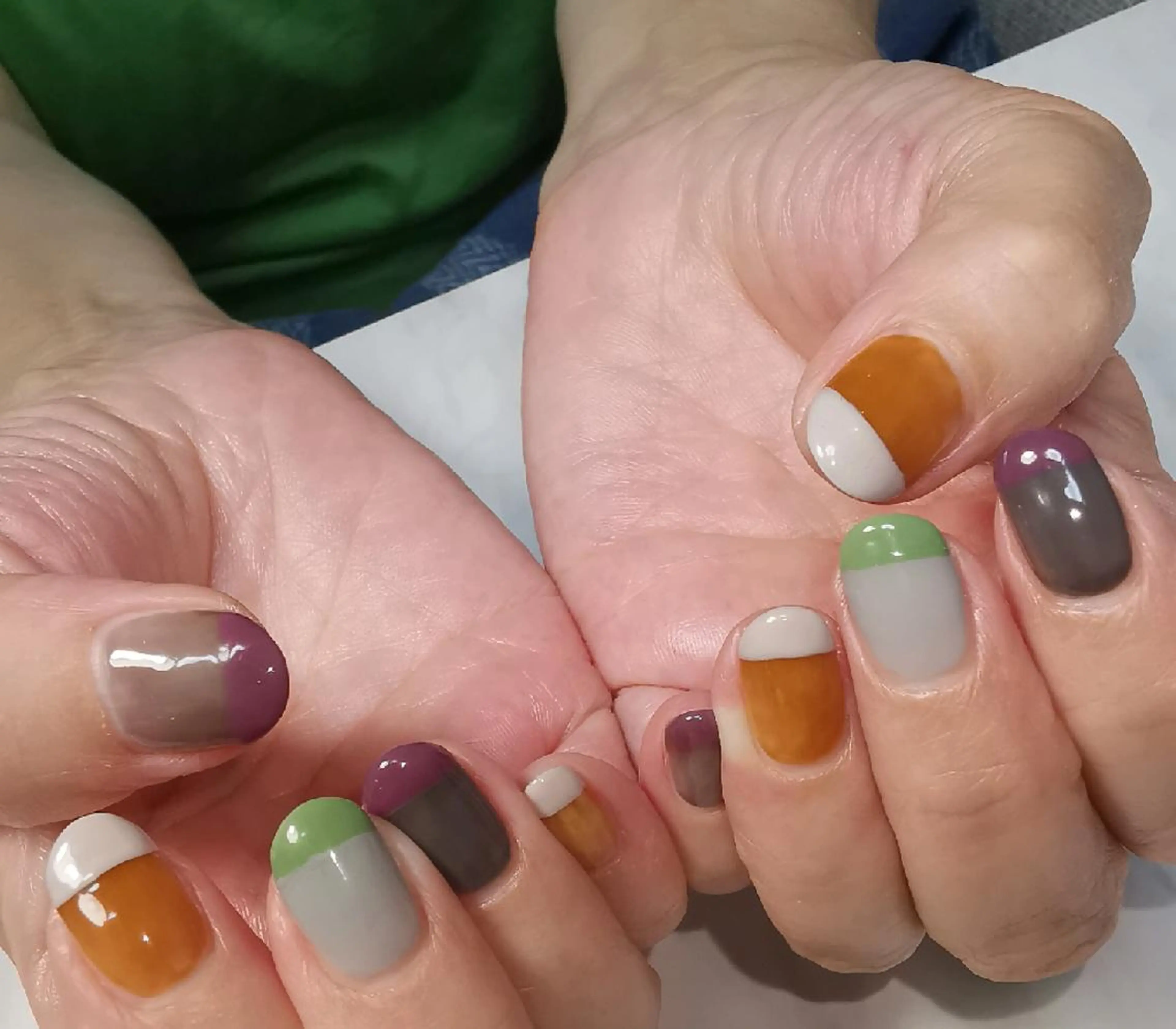 ネイル フレンチネイル ハンドネイル reve あやののネイルデザイン