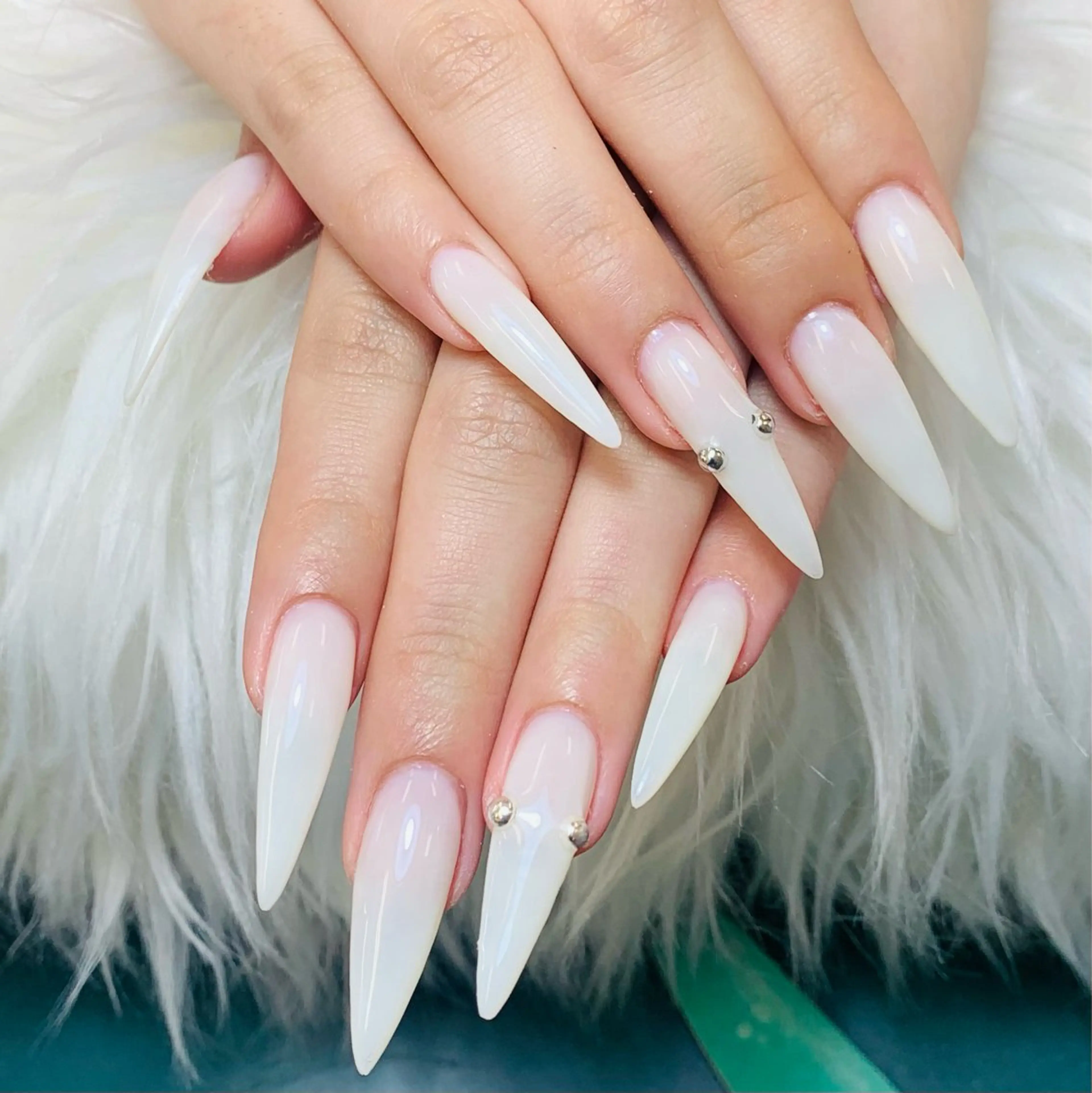 ネイル チークネイル 長さ出し フラッシュネイル フレンチネイル グラデーション ハンドネイル AN NAIL SALONのネイルデザイン