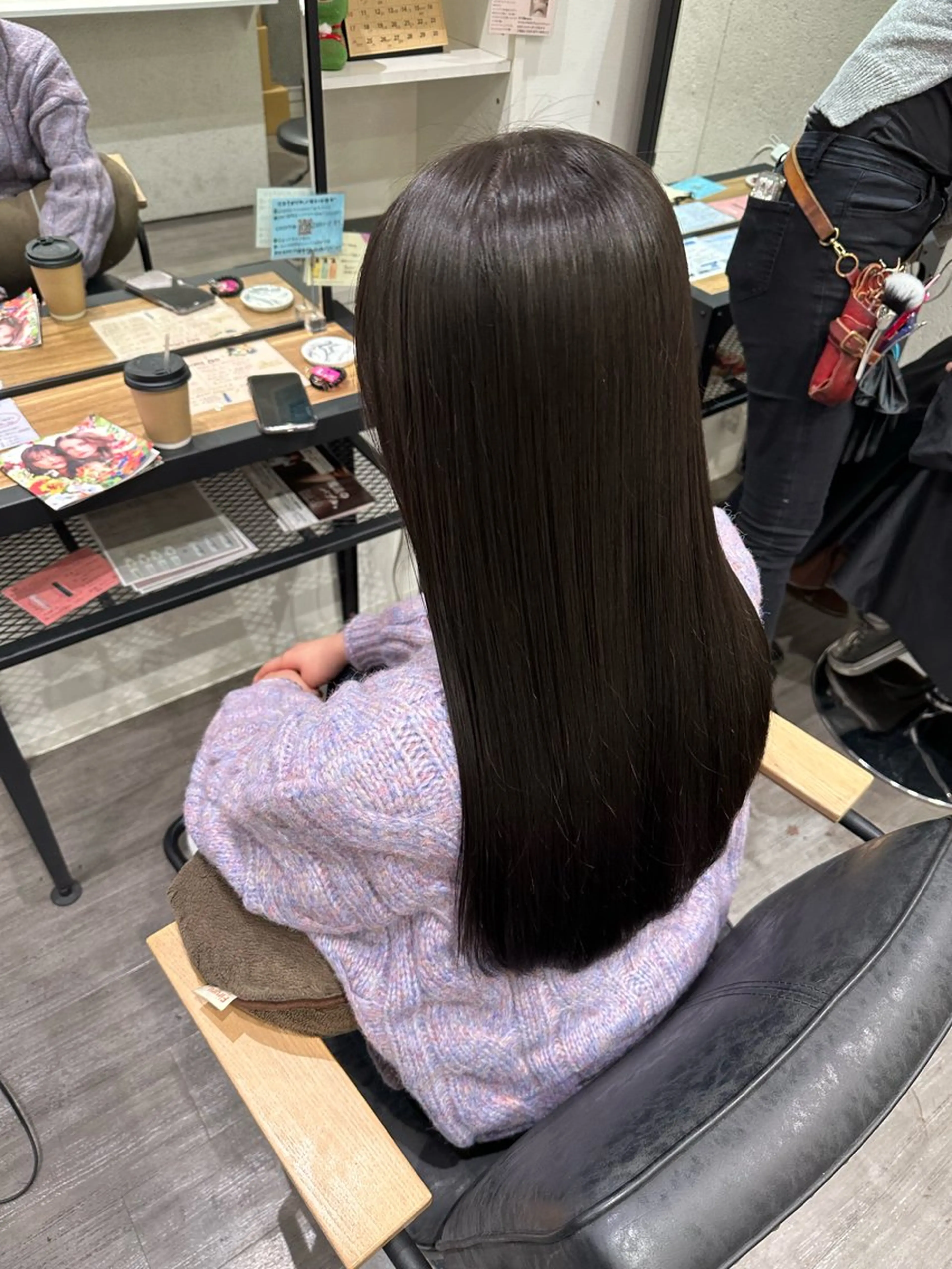 セミロング カラー アッシュ アッシュグレー 艶髪レイヤー上田 紗也🇰🇷💗のヘアスタイル