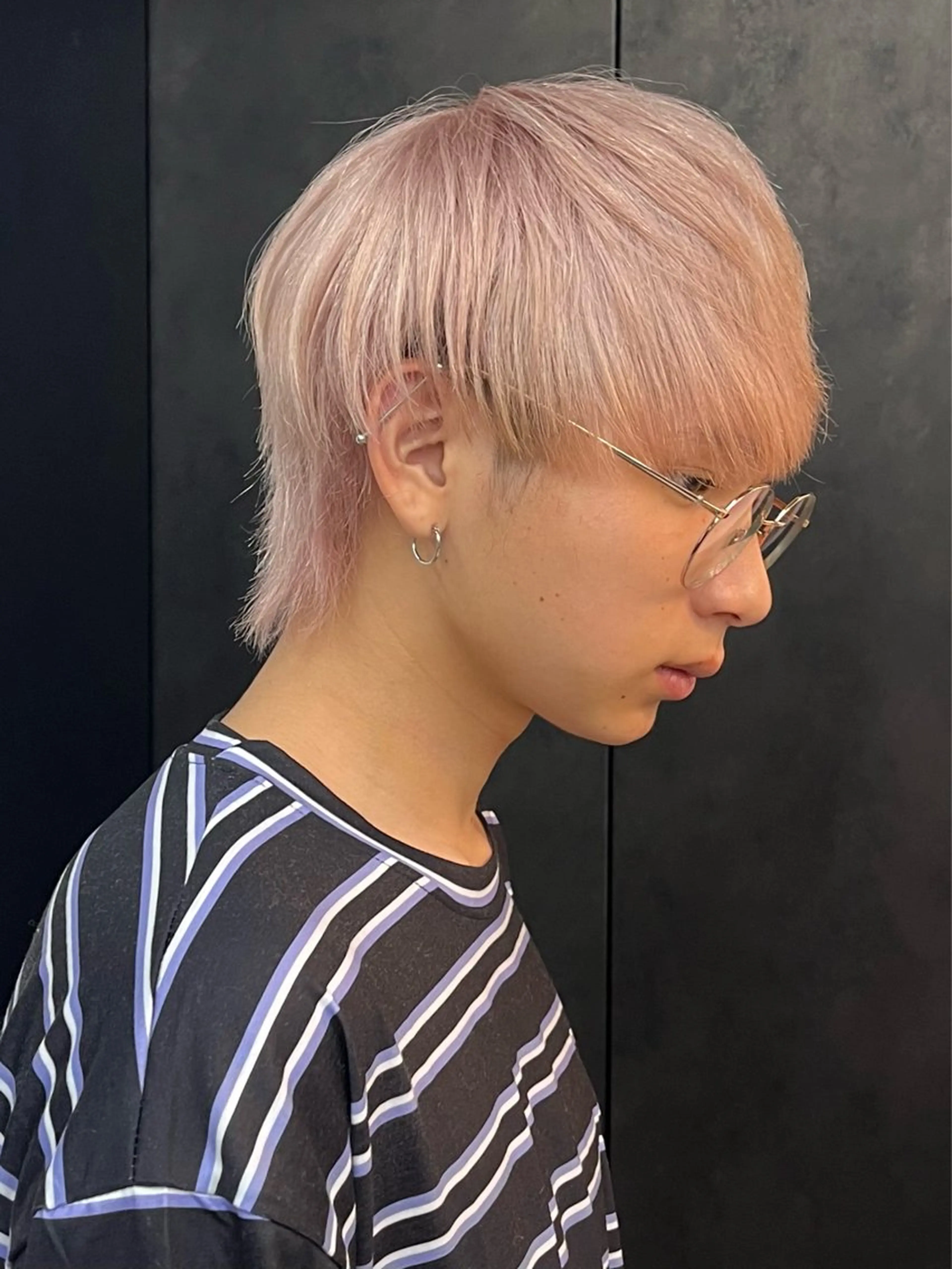 ショート カラー メンズ イツク ⚡️ ルーツ/ハイトーンのヘアスタイル
