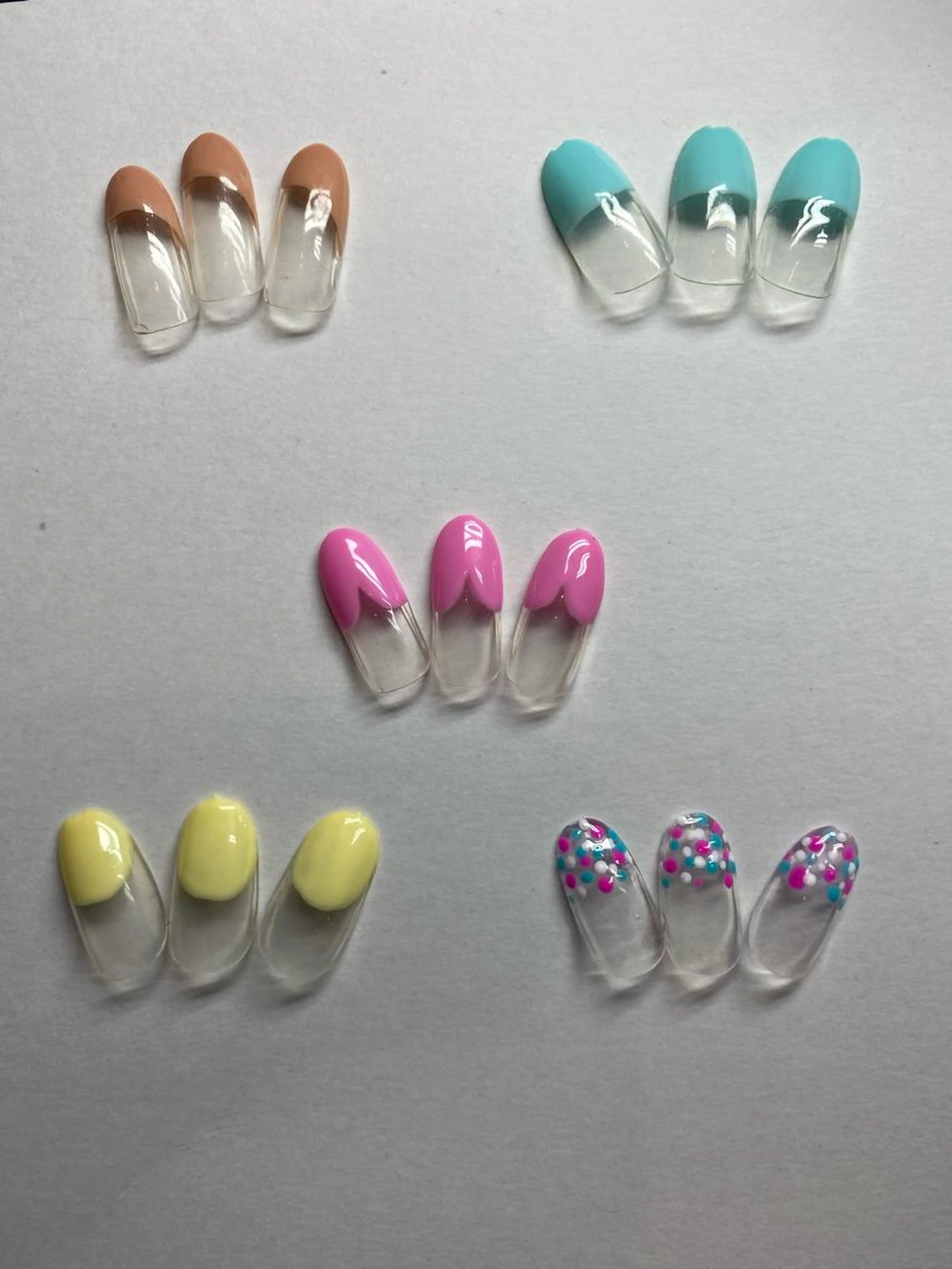 💗初回限定スペシャル💗ソフトジェルオフ無料💅シンプルデザインの5つの中から選んで頂きます。カラーも変更可能です。の写真