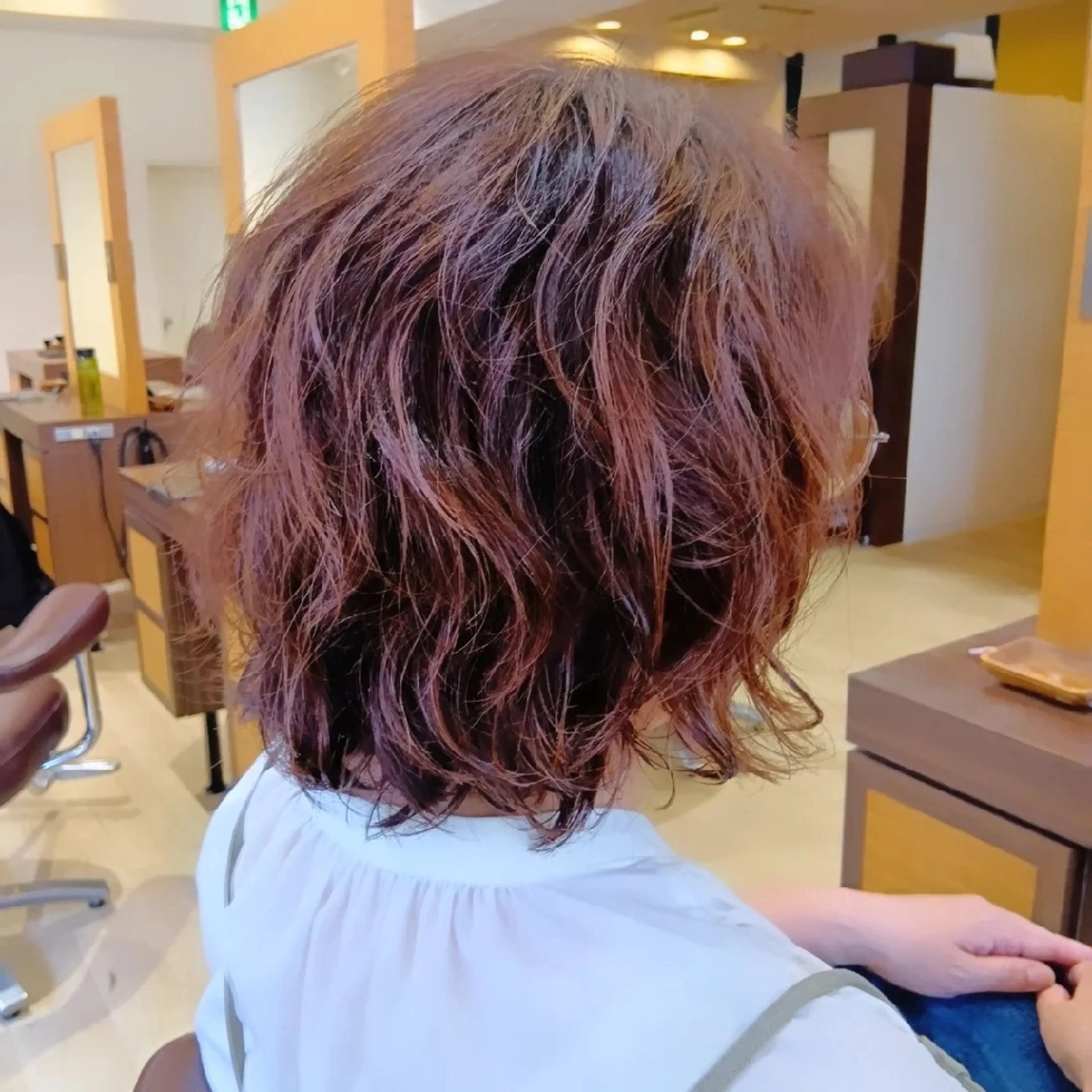 ミディアム パーマ ミディアムパーマ デジタルパーマ カット パーマ トリートメント 小林暢🌟Orque 髪質改善サロン🌙のヘアスタイル