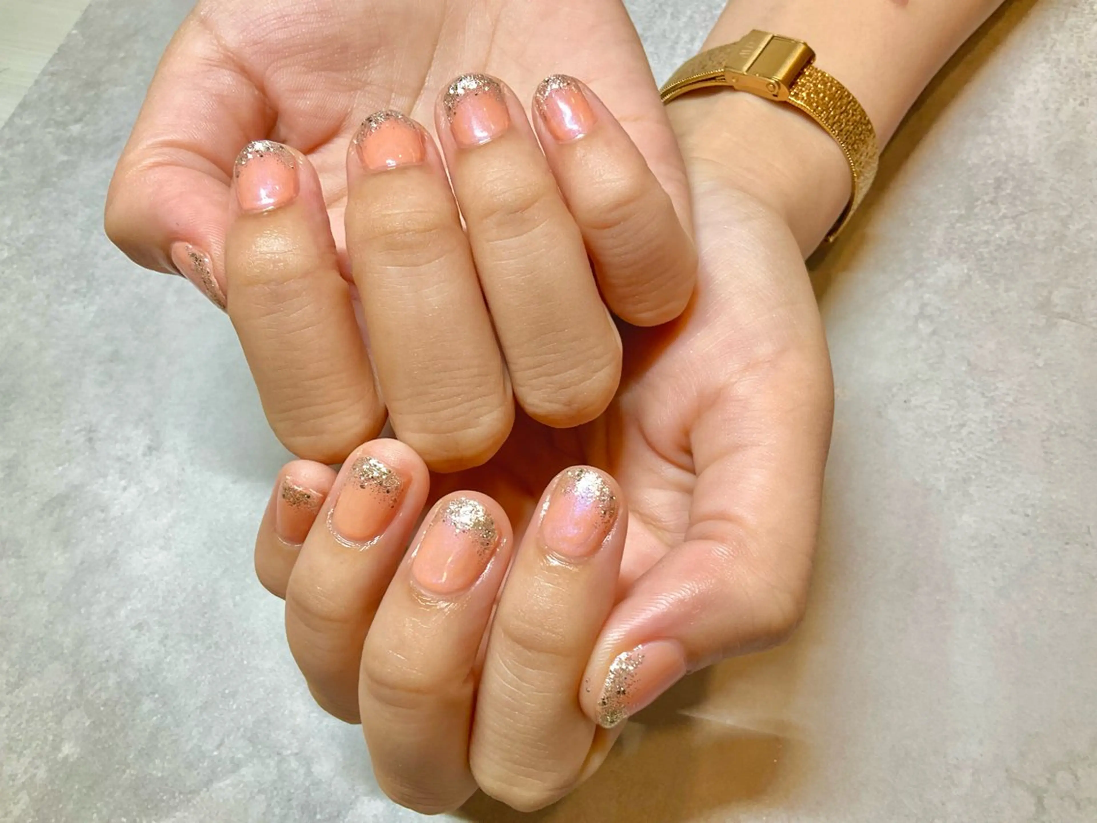 ジェルネイル　ラメグラデーション（ドライケア込み、オフなし）の写真