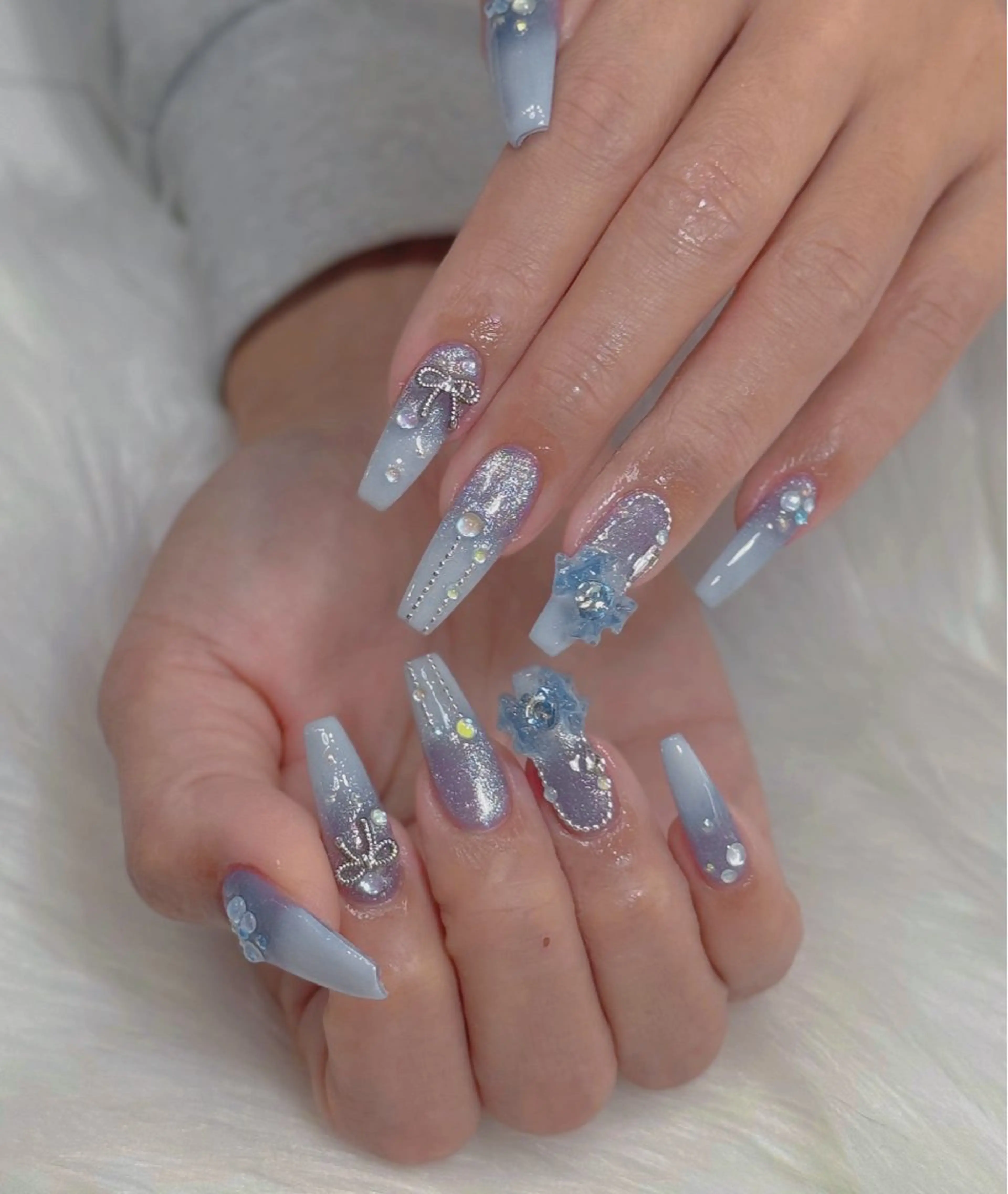 ネイル アートネイル オーロラネイル ジェルネイル 韓国ネイル ロングネイル ハンドネイル Nichi Nailsのネイルデザイン