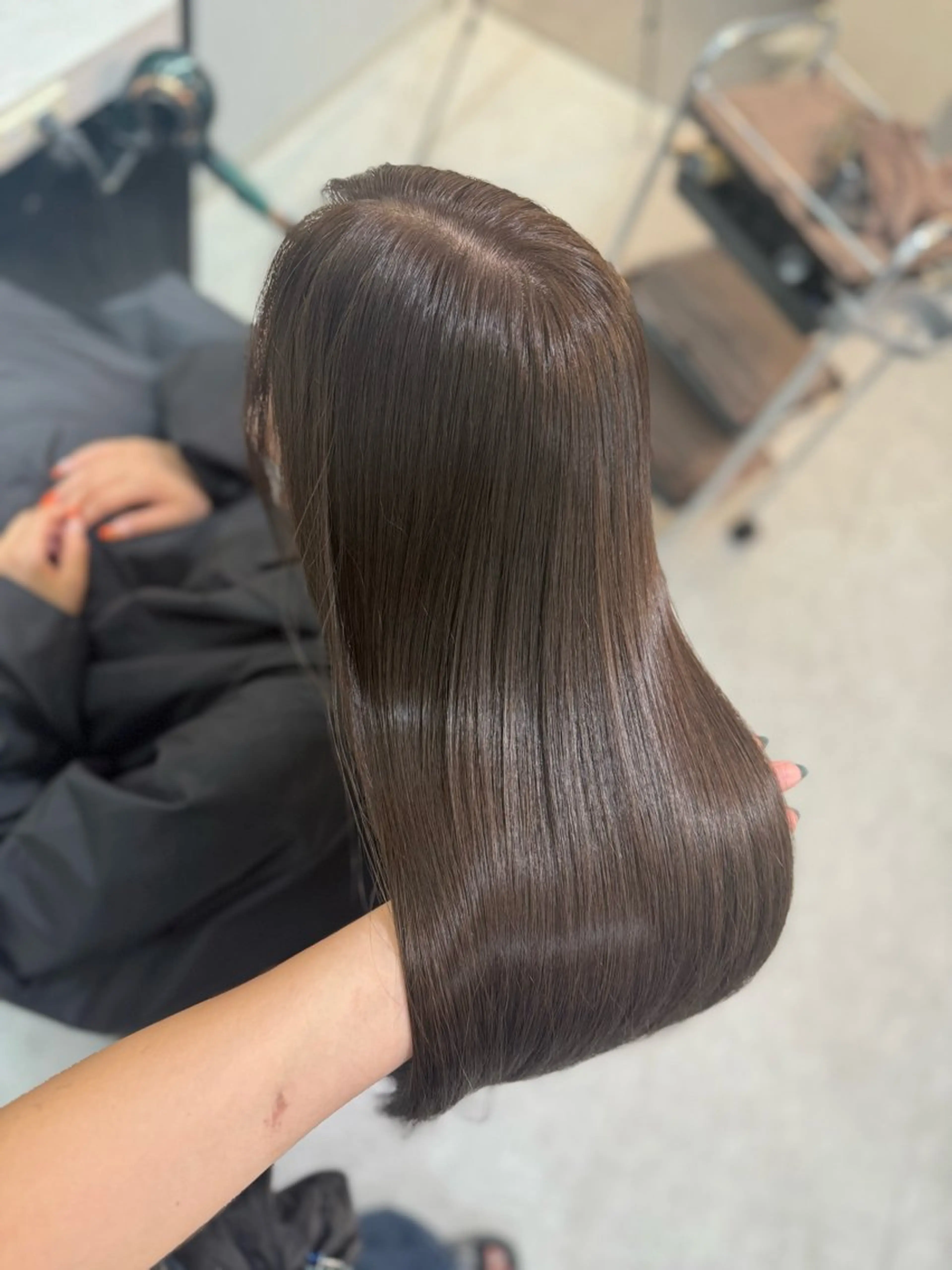ロング カラー ベージュカラー ブリーチ 透明感カラー ダブルカラー ブリーチなしカラー 岡留 愛美のヘアスタイル
