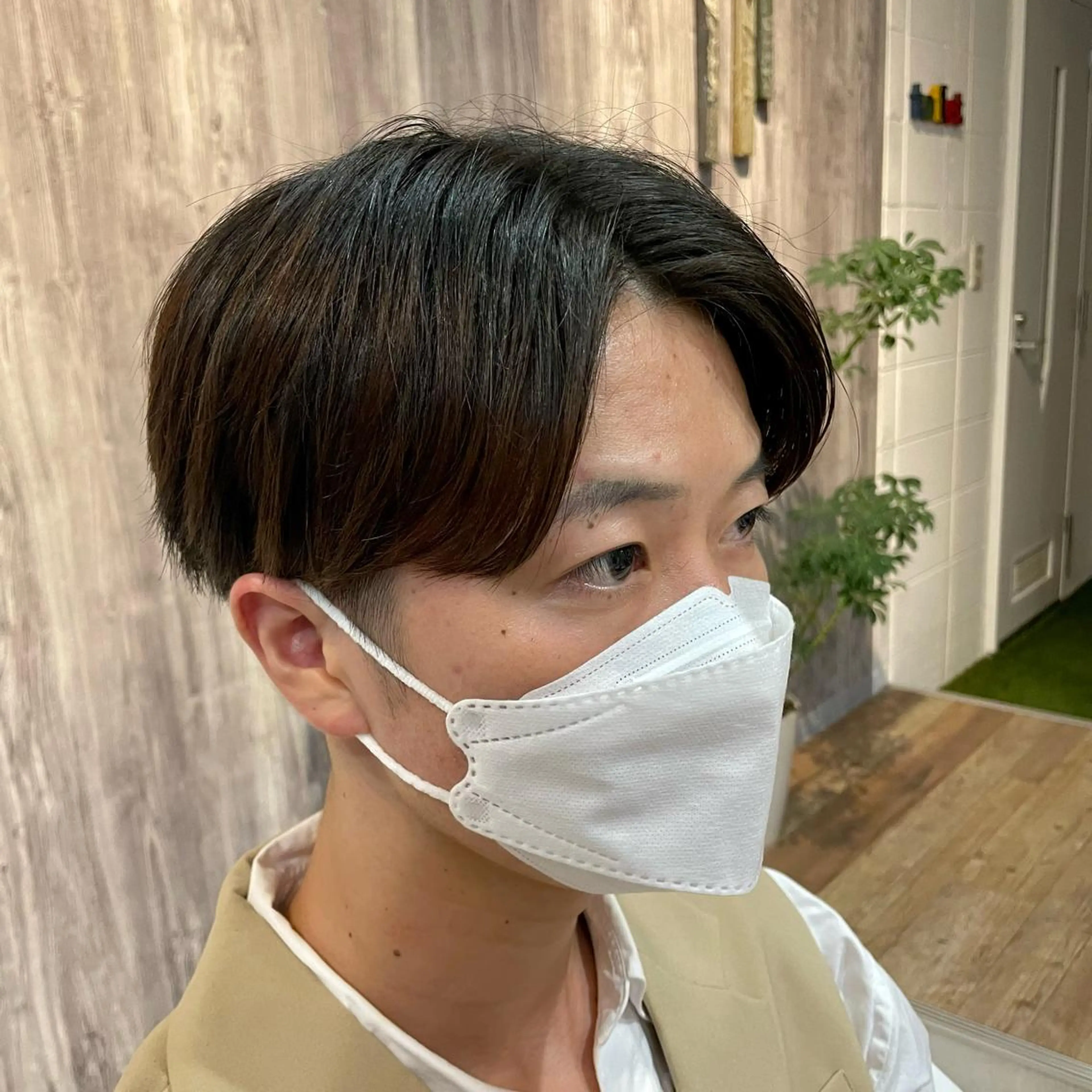 メンズ センターパート メンズ韓国風 Geniee horie所属・ともや 髪質改善縮毛矯正のヘアスタイル