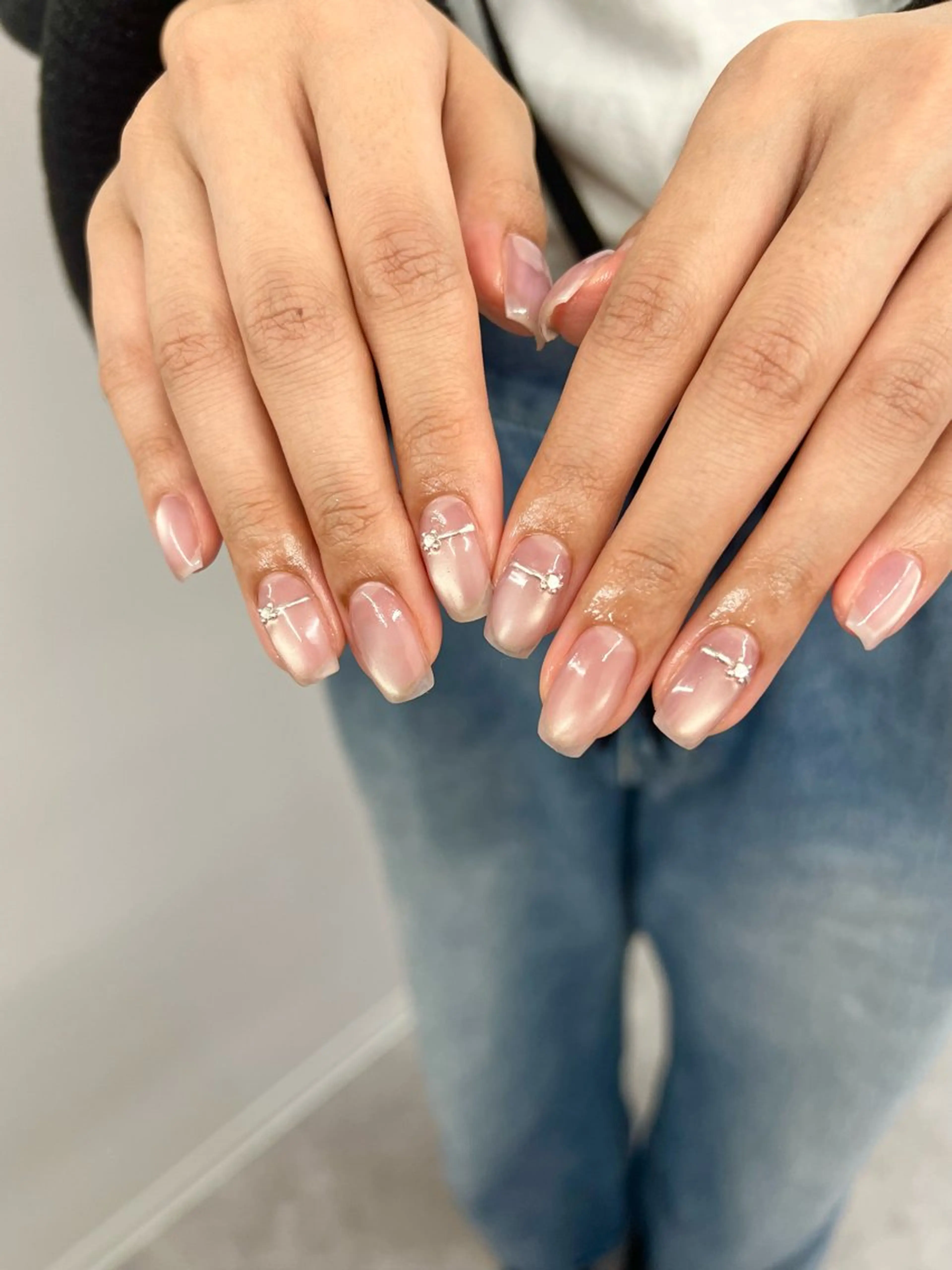 ネイル ジェルネイル キラキラネイル マグネットネイル ニュアンスネイル ワンカラーネイル ハンドネイル ハンドケア Bana_ Nailのネイルデザイン
