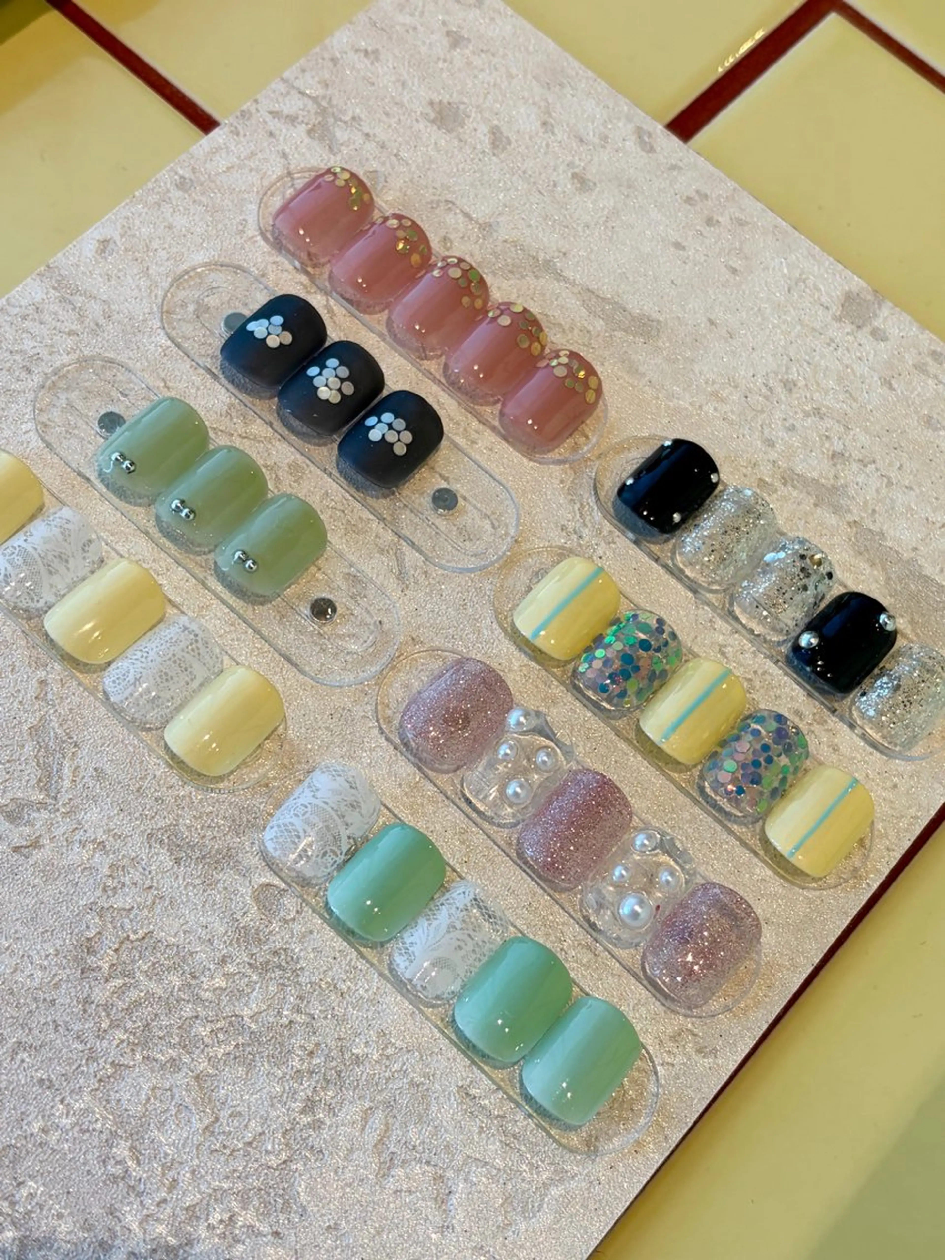 ネイル レース シンプルネイル ハンドネイル Bloom Nailのネイルデザイン
