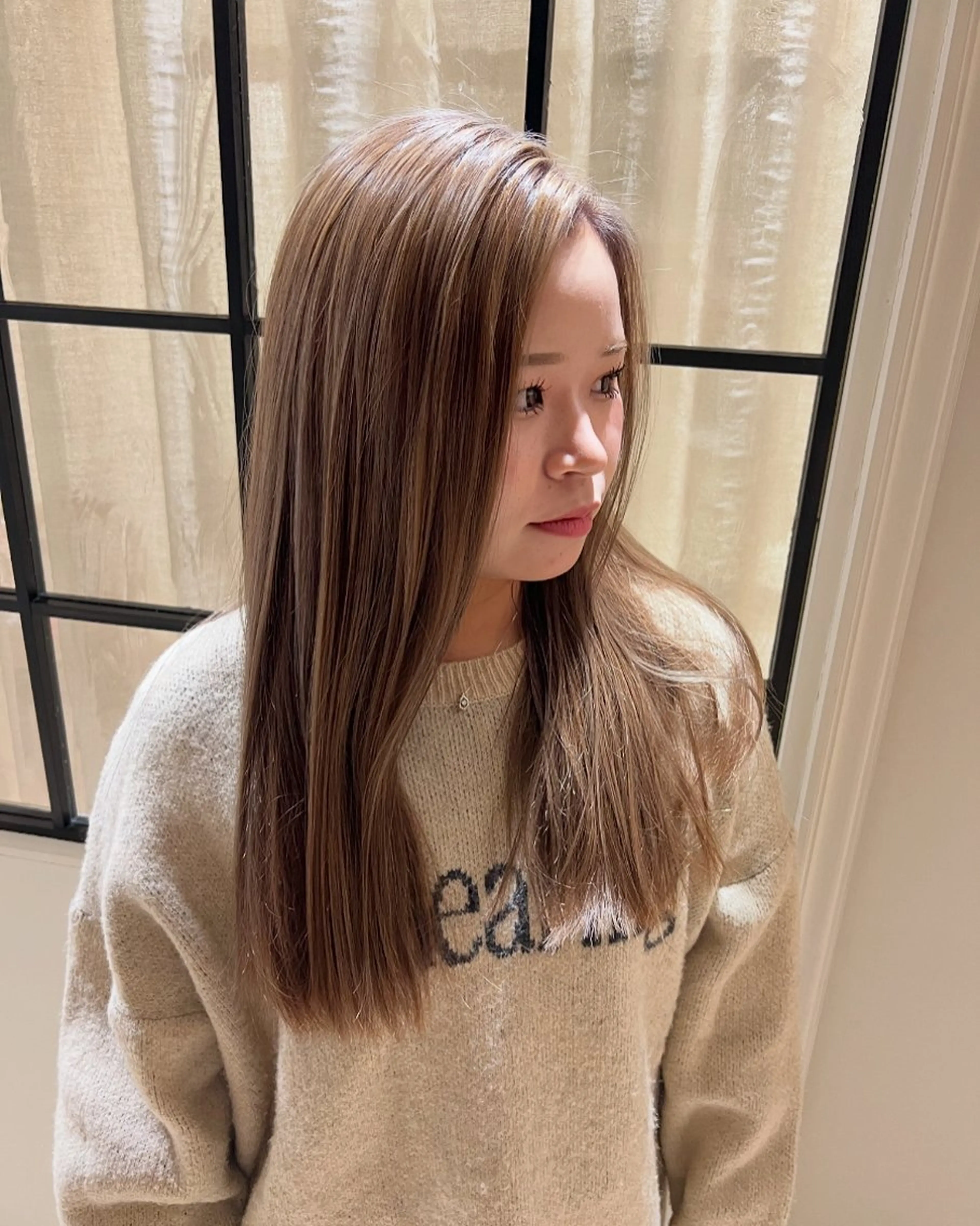 ロング カラー ベージュカラー ブリーチ ヘアカラー 森川 好羽のヘアスタイル