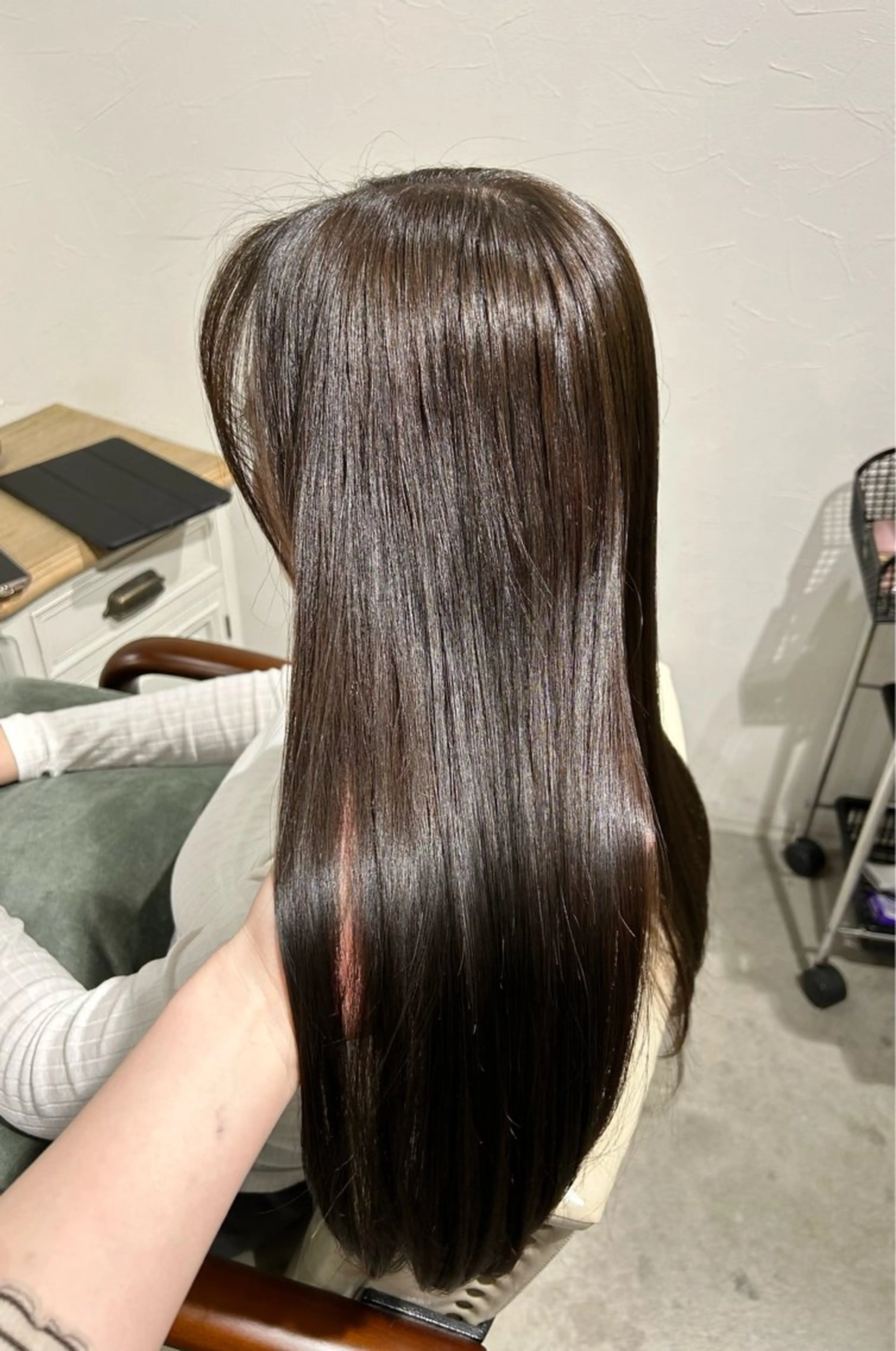 ロング 瀬川 夏緒のヘアスタイル