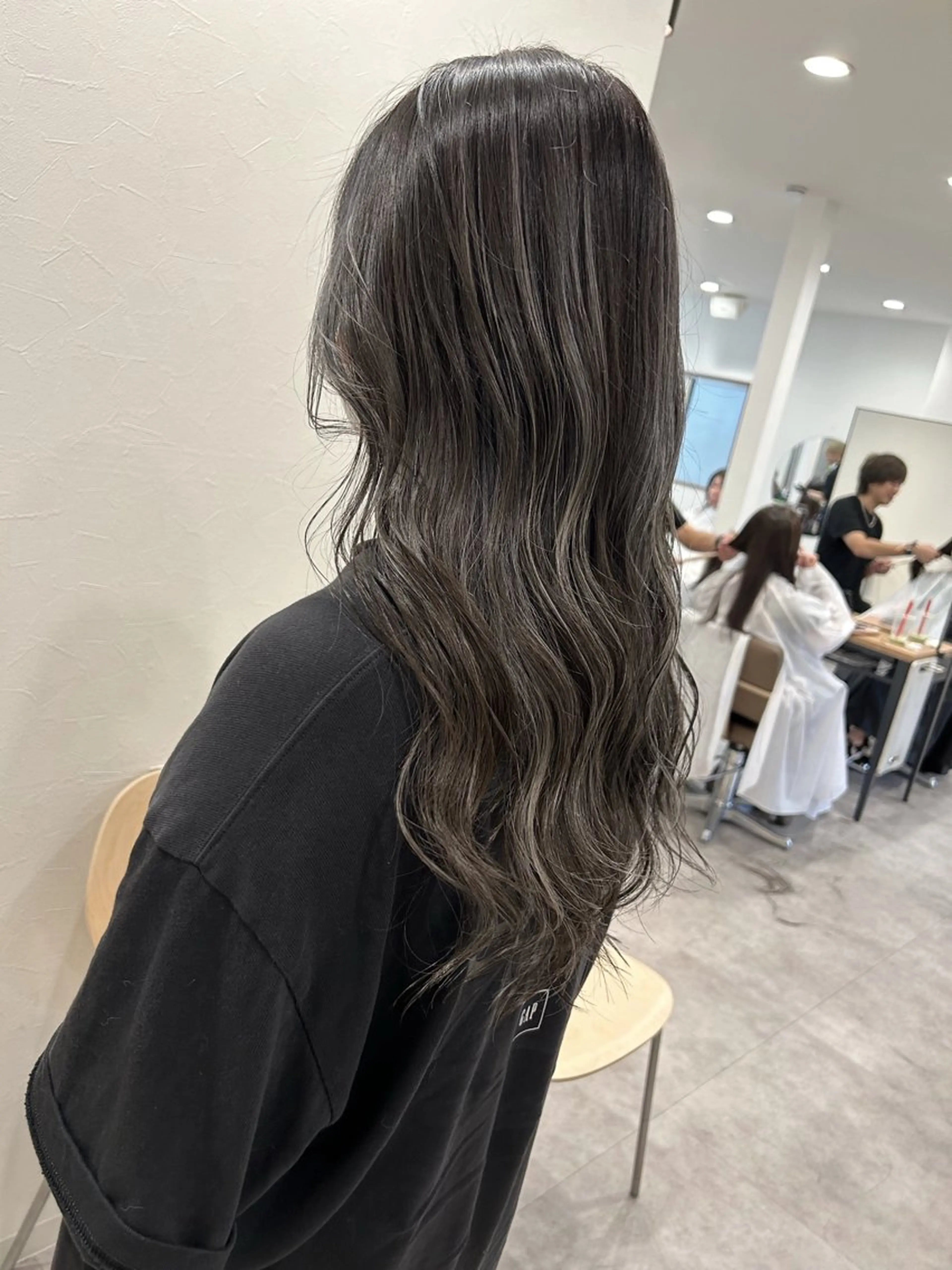 ロング カラー アッシュ アッシュグレー ハイライトカラー ハイライト Radix所属・ボブ/ハイトーン 福生Radix 下田のヘアスタイル