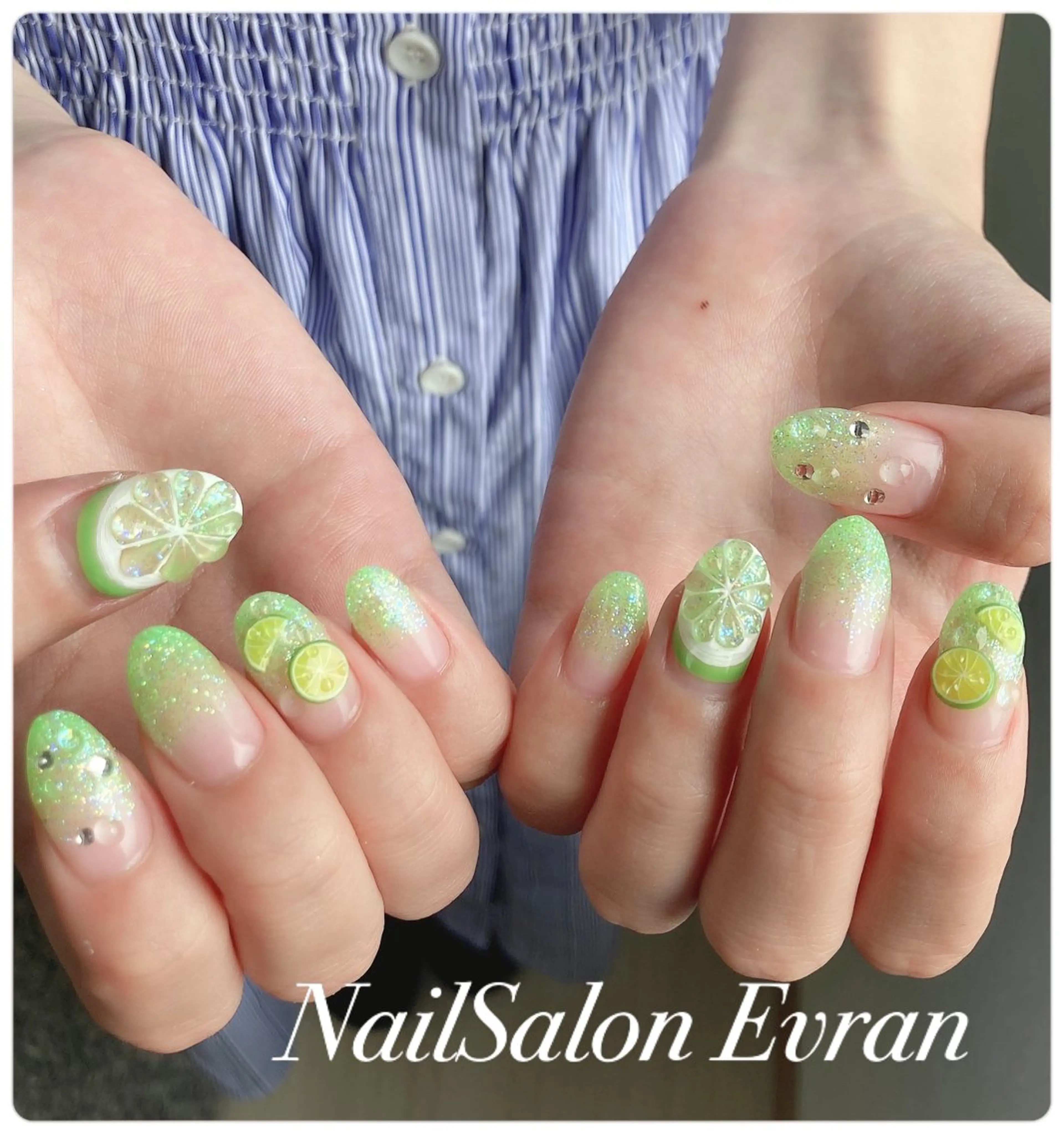 ネイル アートネイル フレンチネイル マグネットネイル 持ち込み ニュアンスネイル ハンドネイル Nail salon Evranのネイルデザイン