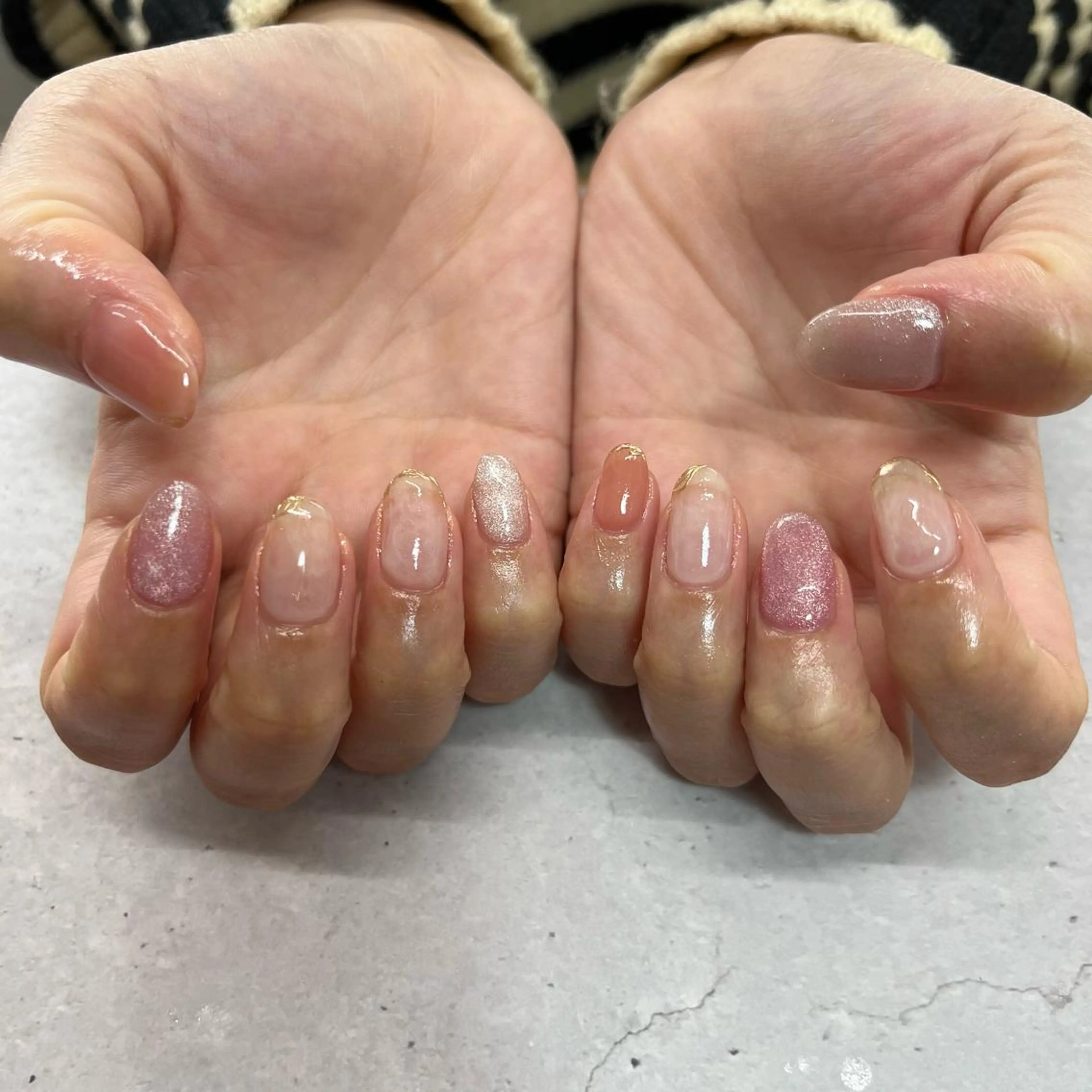 ネイル マグネットネイル ニュアンスネイル Koa nails.のネイルデザイン
