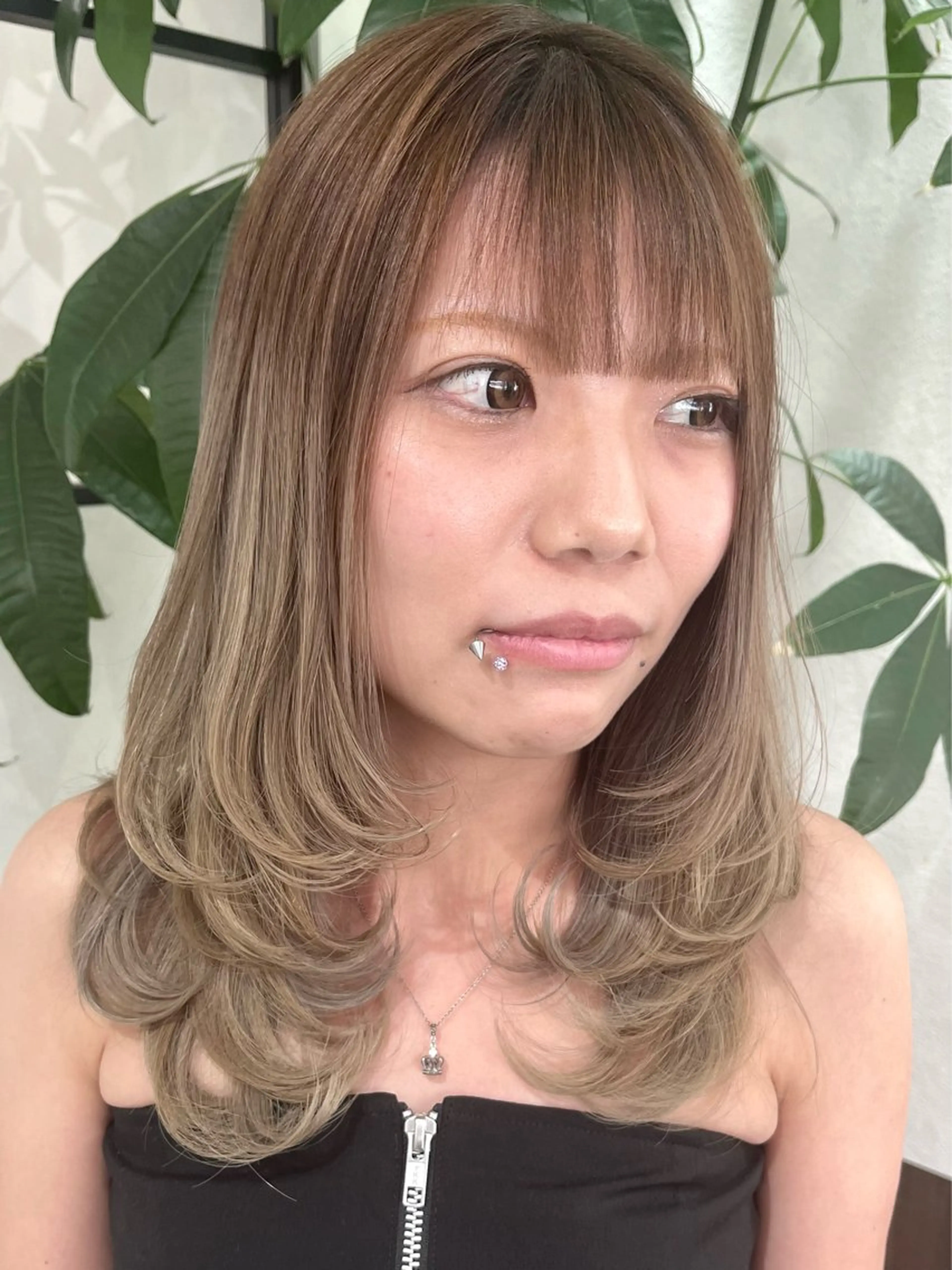 セミロング カラー ヘアアレンジ 外国人風カラー 韓国風ヘア レイヤーカット Belle hair Design青野大貴のヘアスタイル