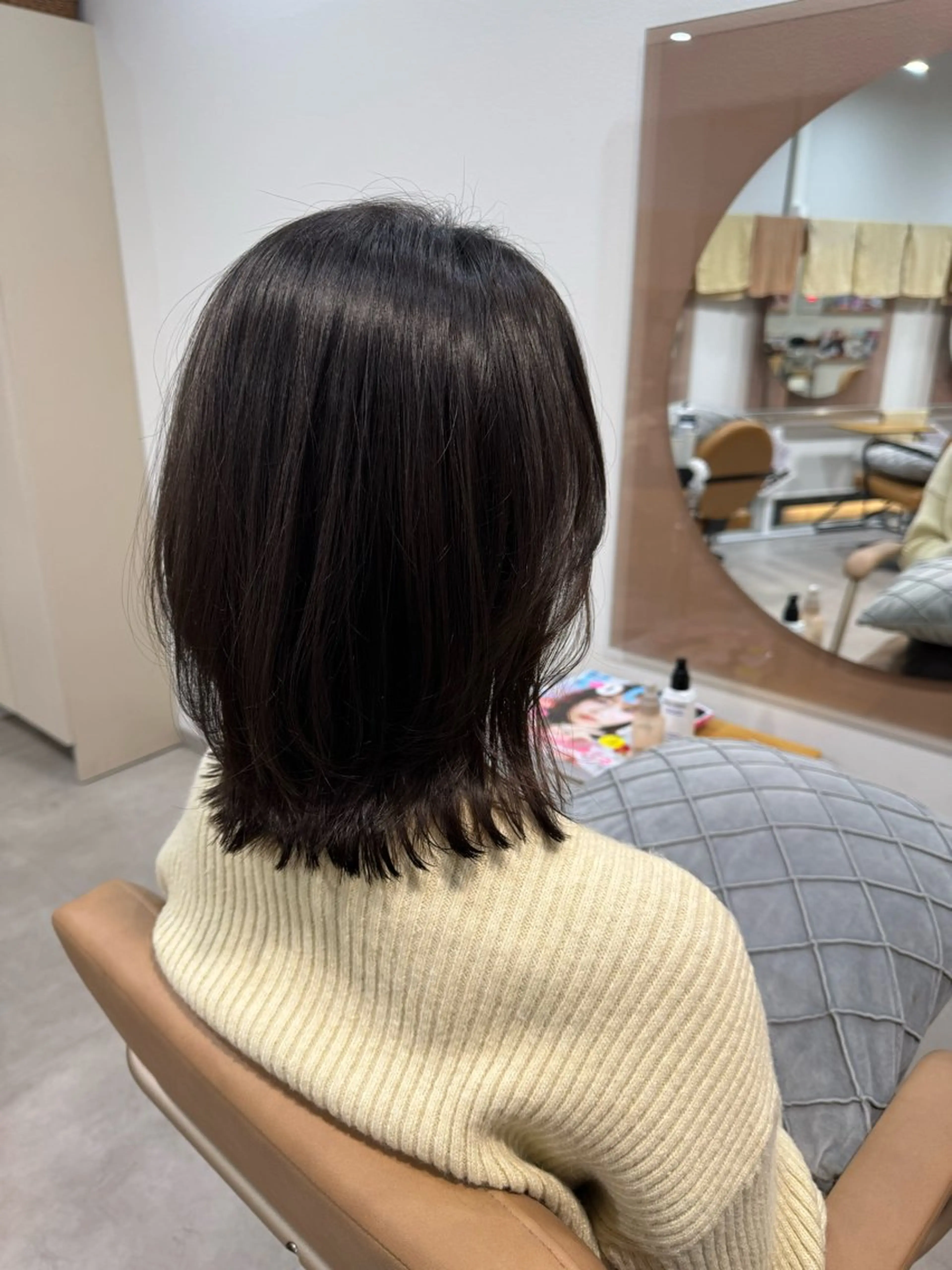 ミディアム 水口 莉央のヘアスタイル