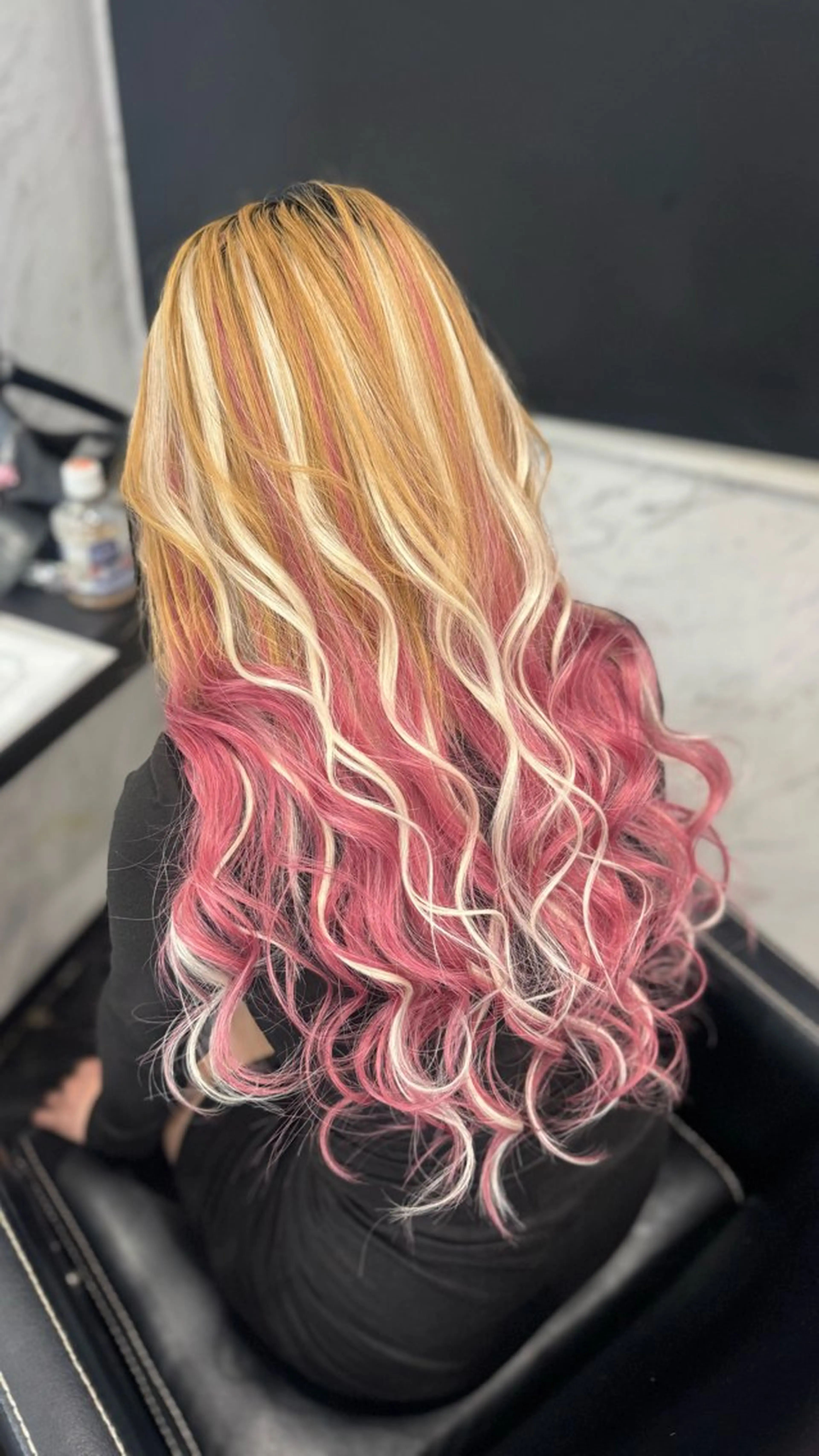 ロング stylist Momoのヘアスタイル