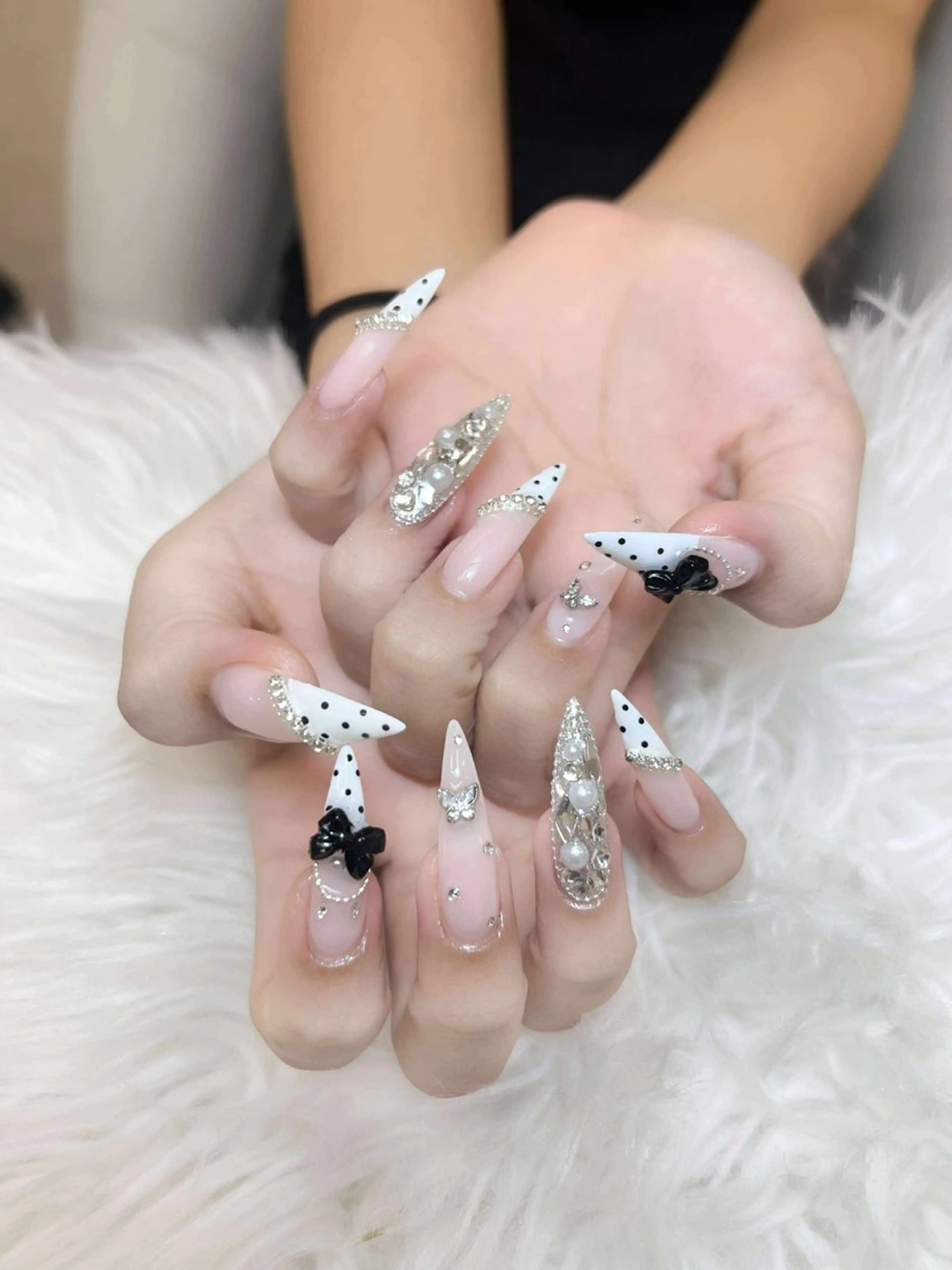 ネイル ハンドネイル ハンドケア Anh Nail 歌舞伎町のネイルデザイン