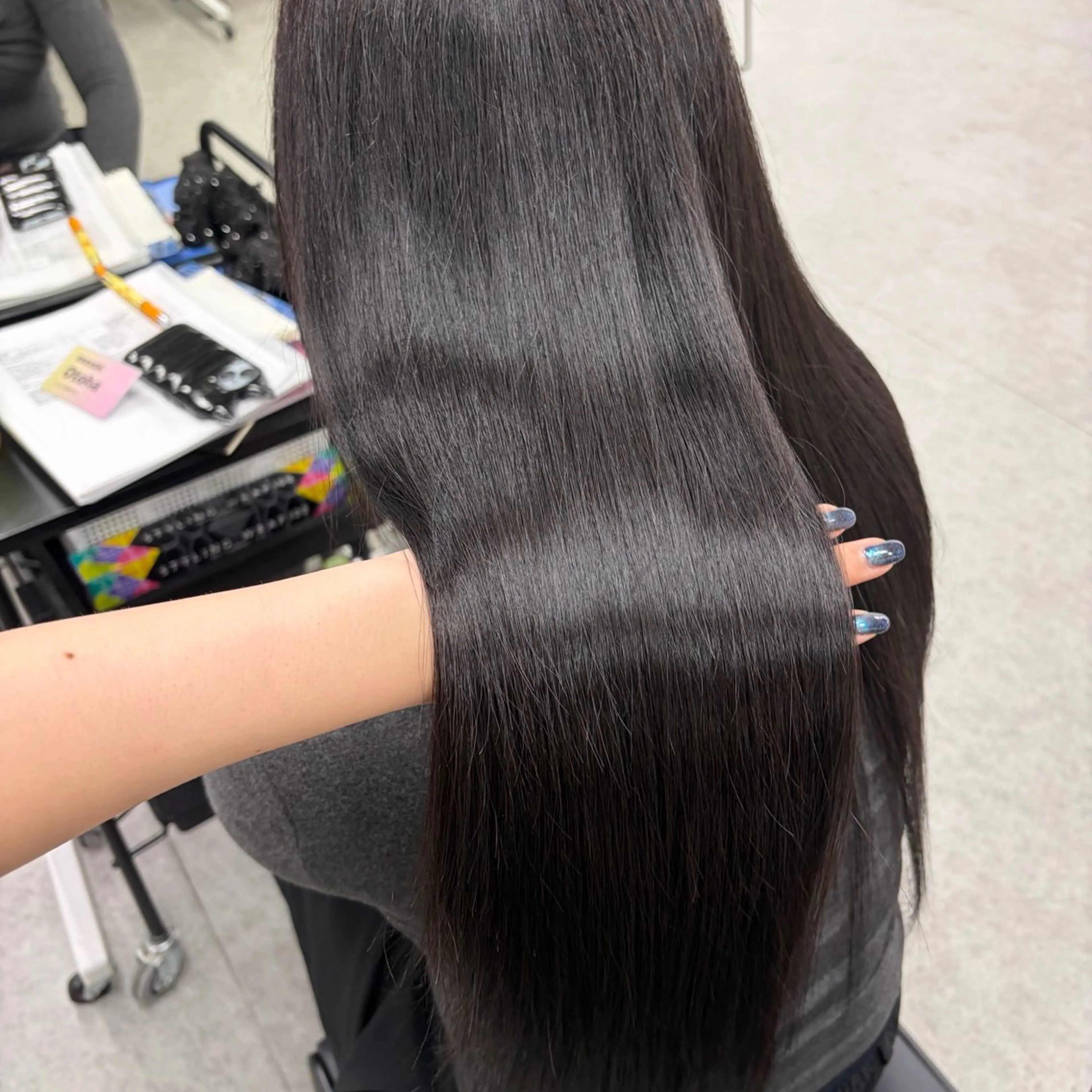 ロング カラー ブリーチ ケアブリーチ ダブルカラー ブリーチなしカラー 髪質改善 トリートメント 鈴木 紅葉のヘアスタイル