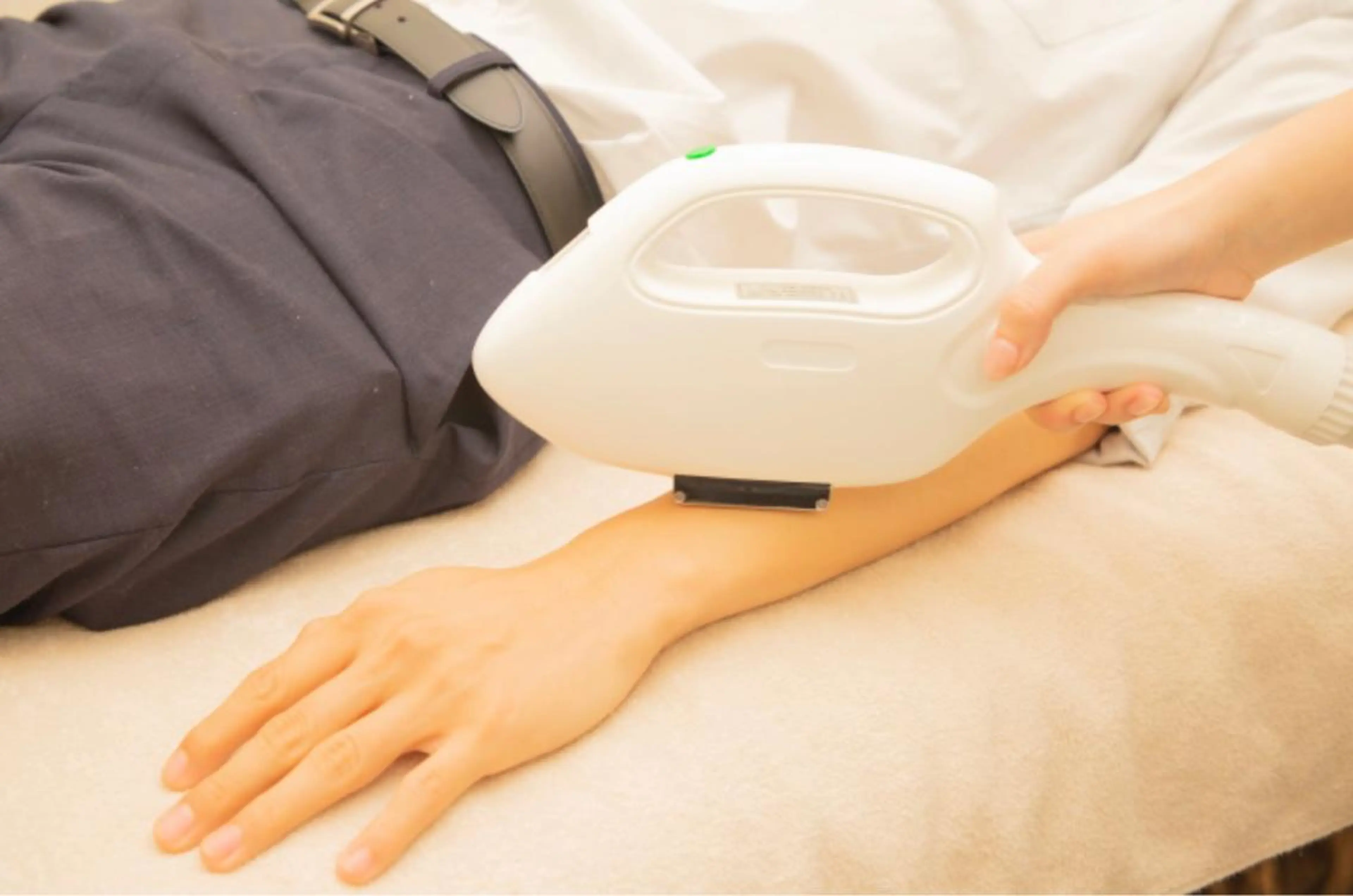 【メンズ脱毛40%off🔥】minimo特別価格🌟🌿コラーゲン脱毛✳︎ヒジ下脱毛（手指甲込み）#本八幡駅 脱毛の写真