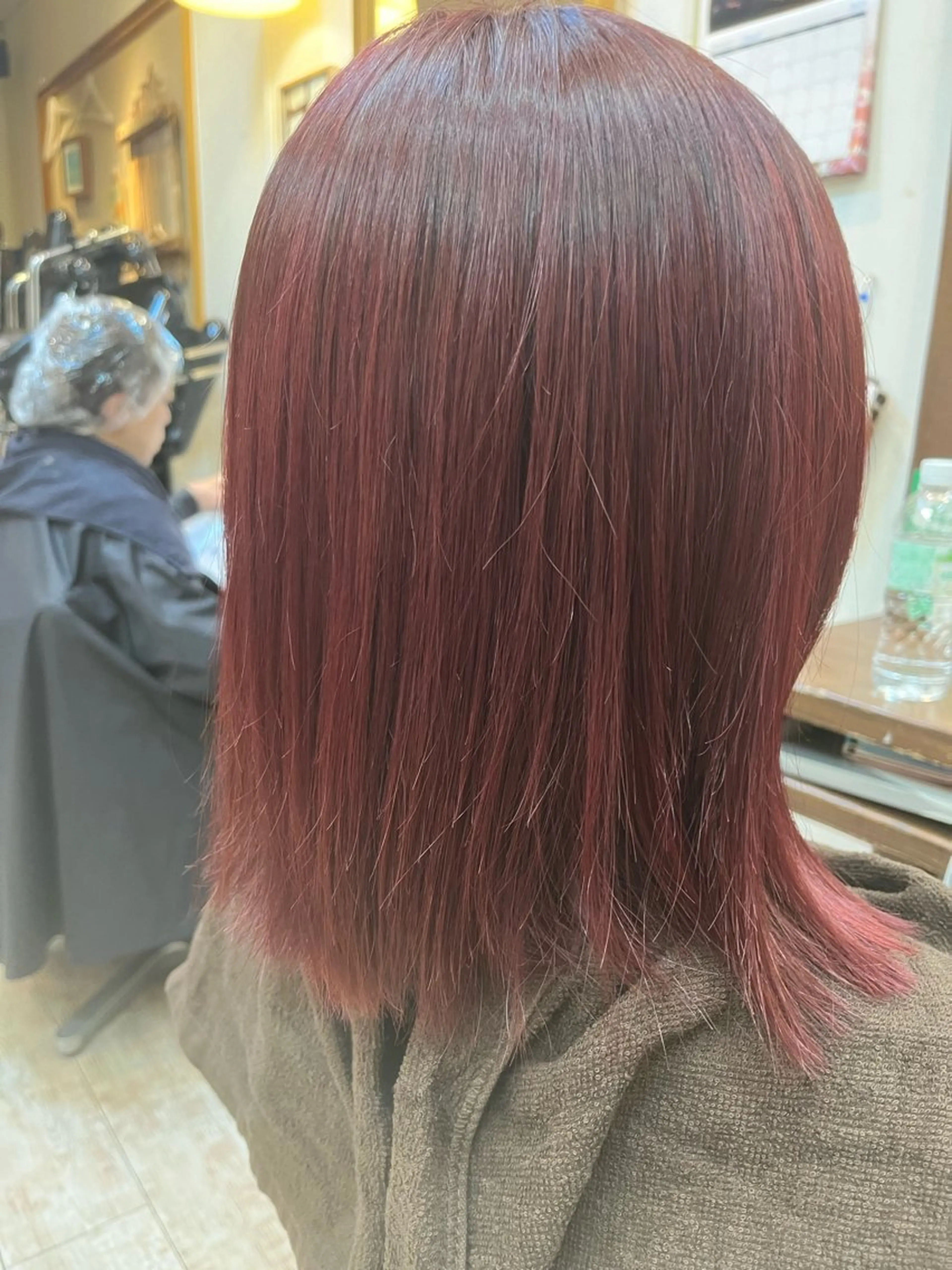 ミディアム カラー ピンクカラー レッドカラー トリートメント カット ヘアカラー トリートメント 関 健二郎のヘアスタイル