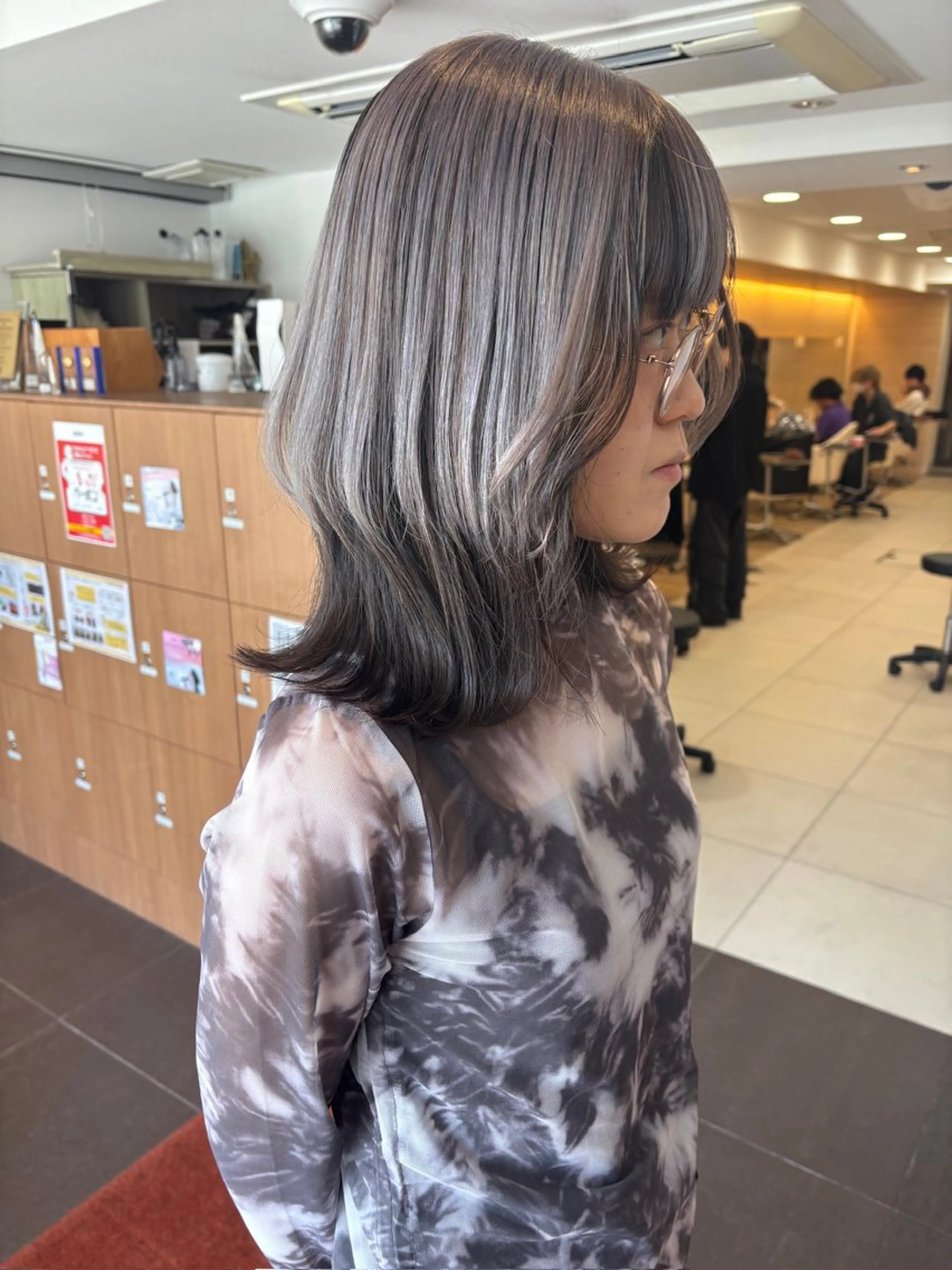 ミディアム 透明感カラーブリーチ 🌼シゲモトアヤ🌼のヘアスタイル