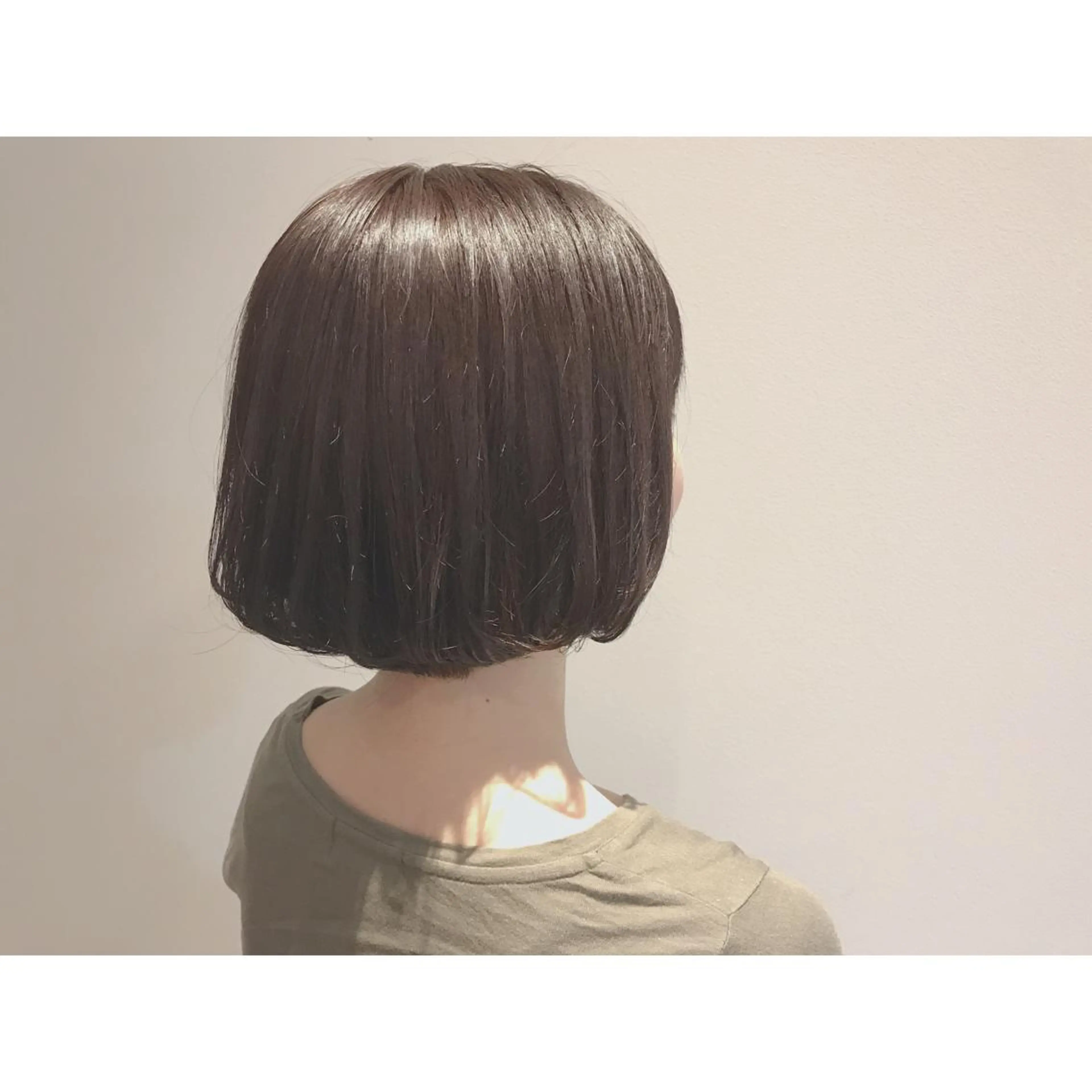 ショート カラー なかにし まゆみのヘアスタイル