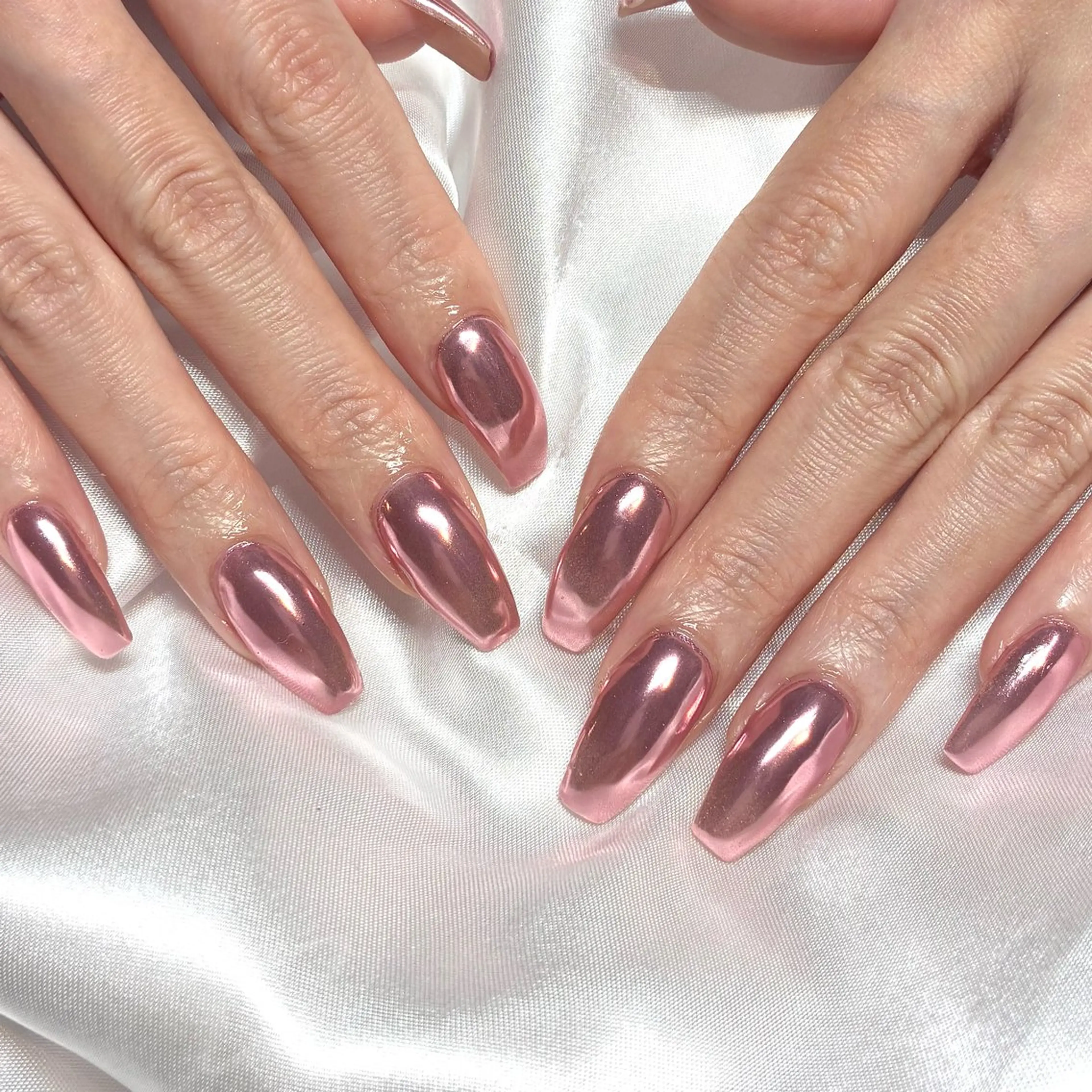 ネイル ミラーネイル ハンドネイル Nail ヌシん家 AKANEのネイルデザイン