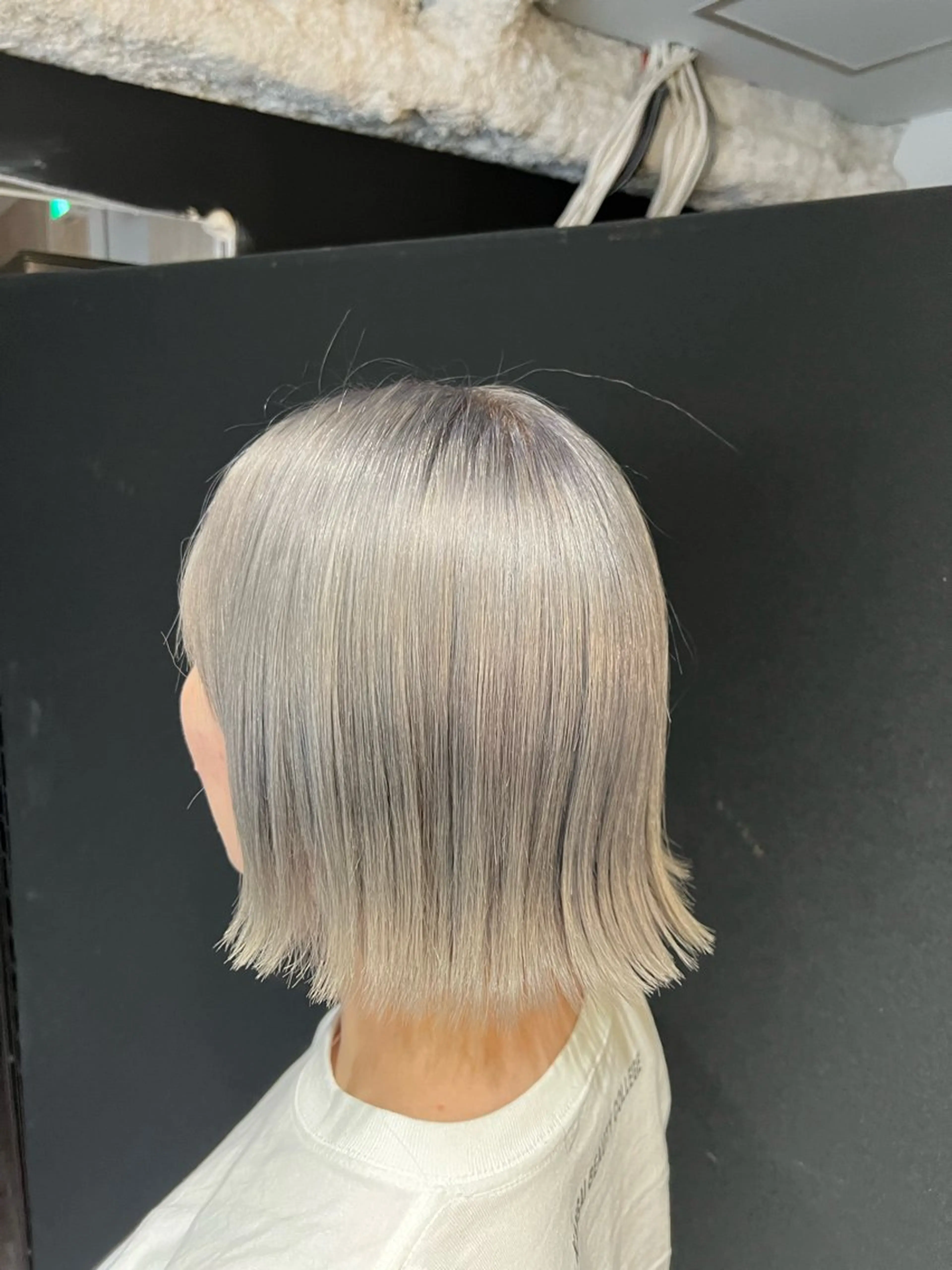 カラー はなえ/ブリーチ/複 雑履歴修正のヘアスタイル