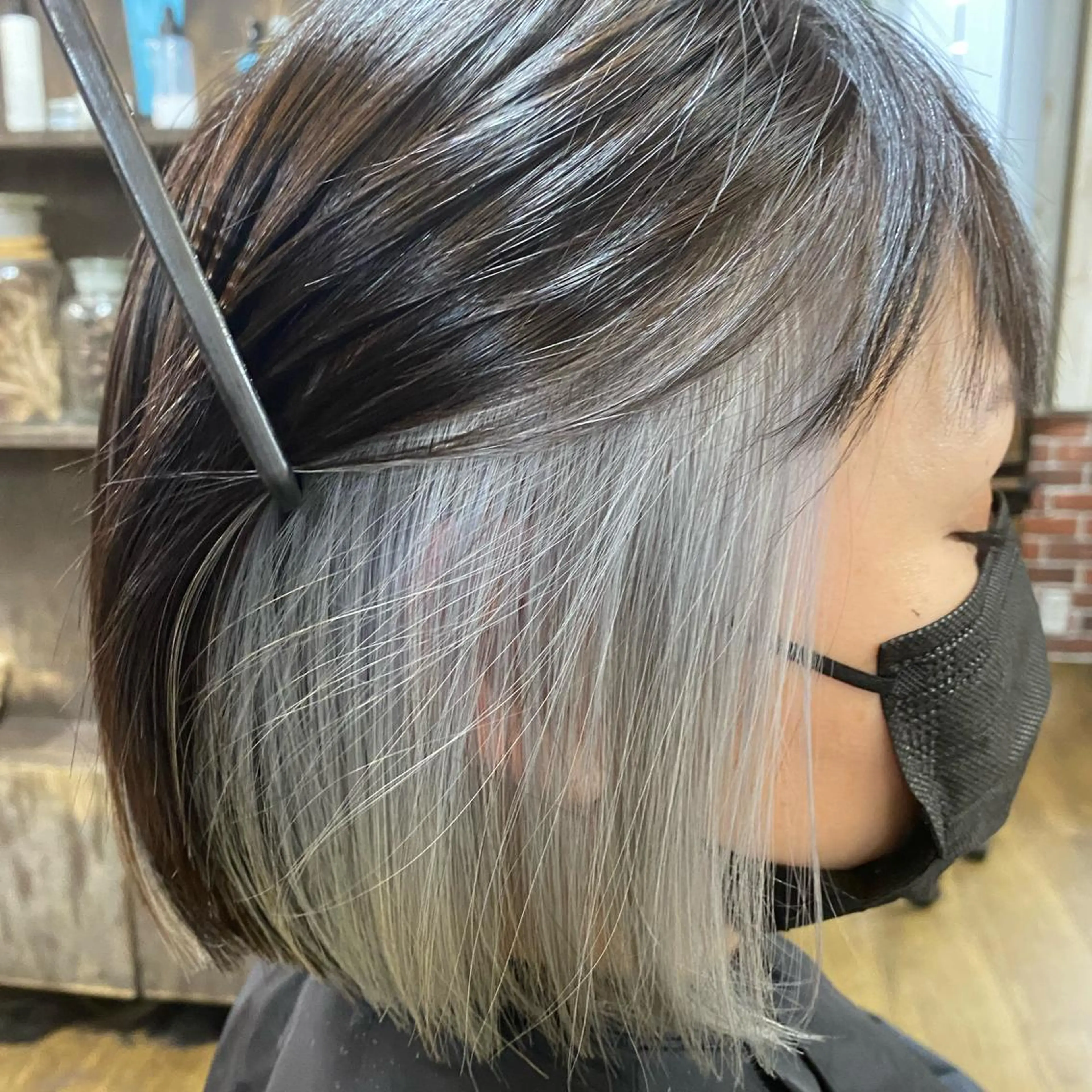 ショート アッシュ ハイライト レイヤーカット 大久保寿高✨ なりたい色を叶える✨のヘアスタイル