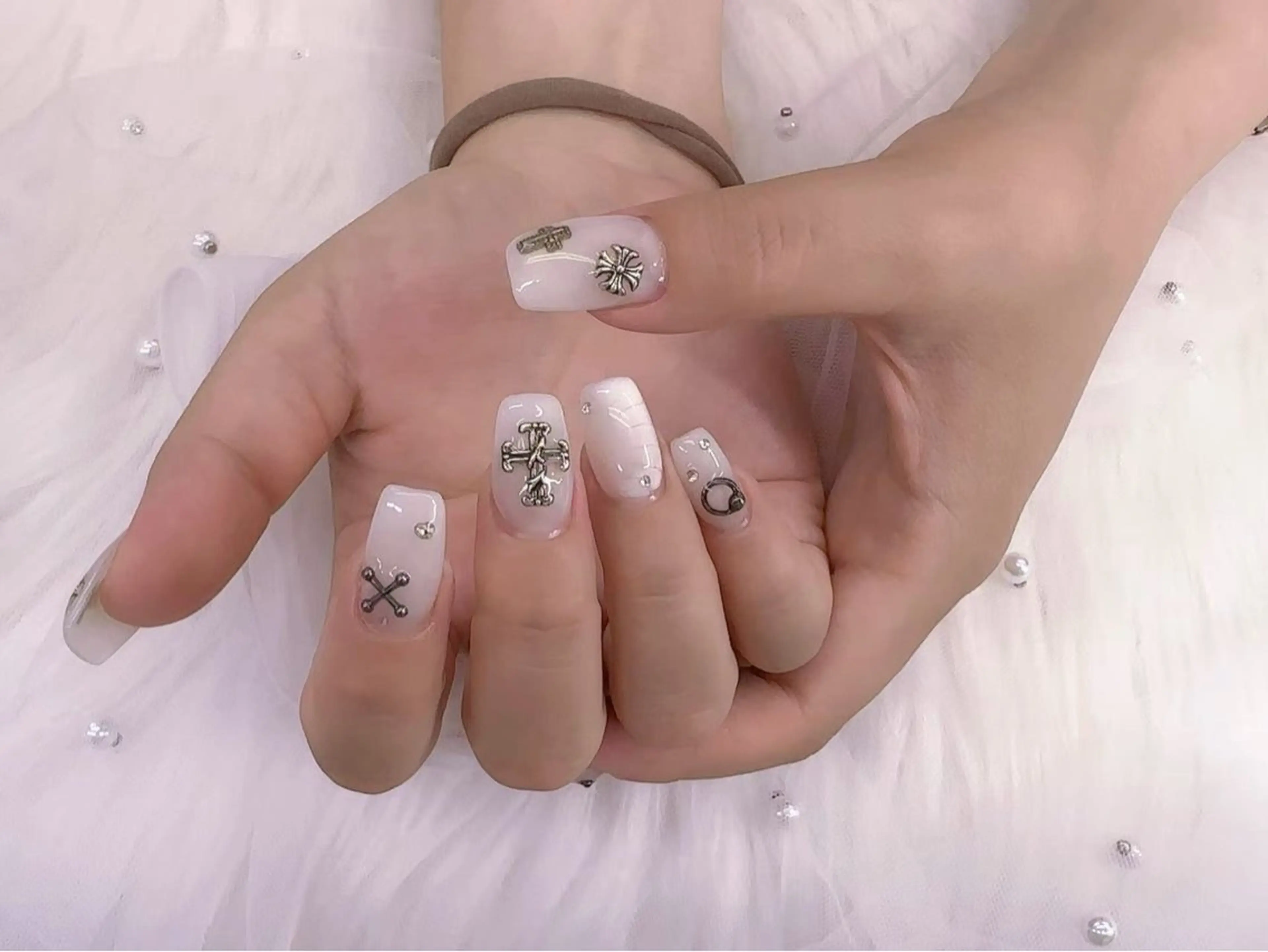 ネイル おそろいネイル ハンドネイル MIKIネイルサロン所属・MIKIネイル YUKAのネイルデザイン